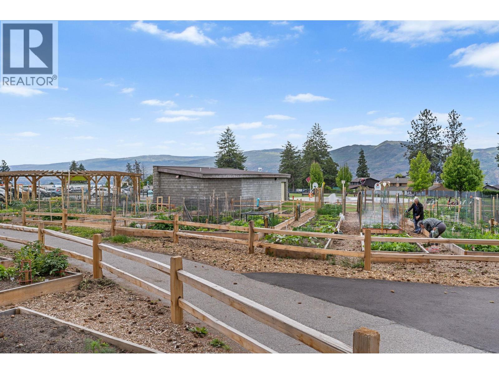 205 2585 Hebert Road, West Kelowna