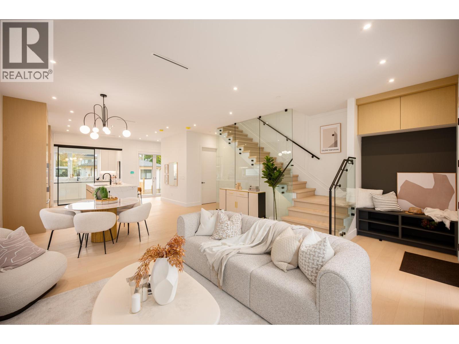 7380 MAPLE STREET, Vancouver