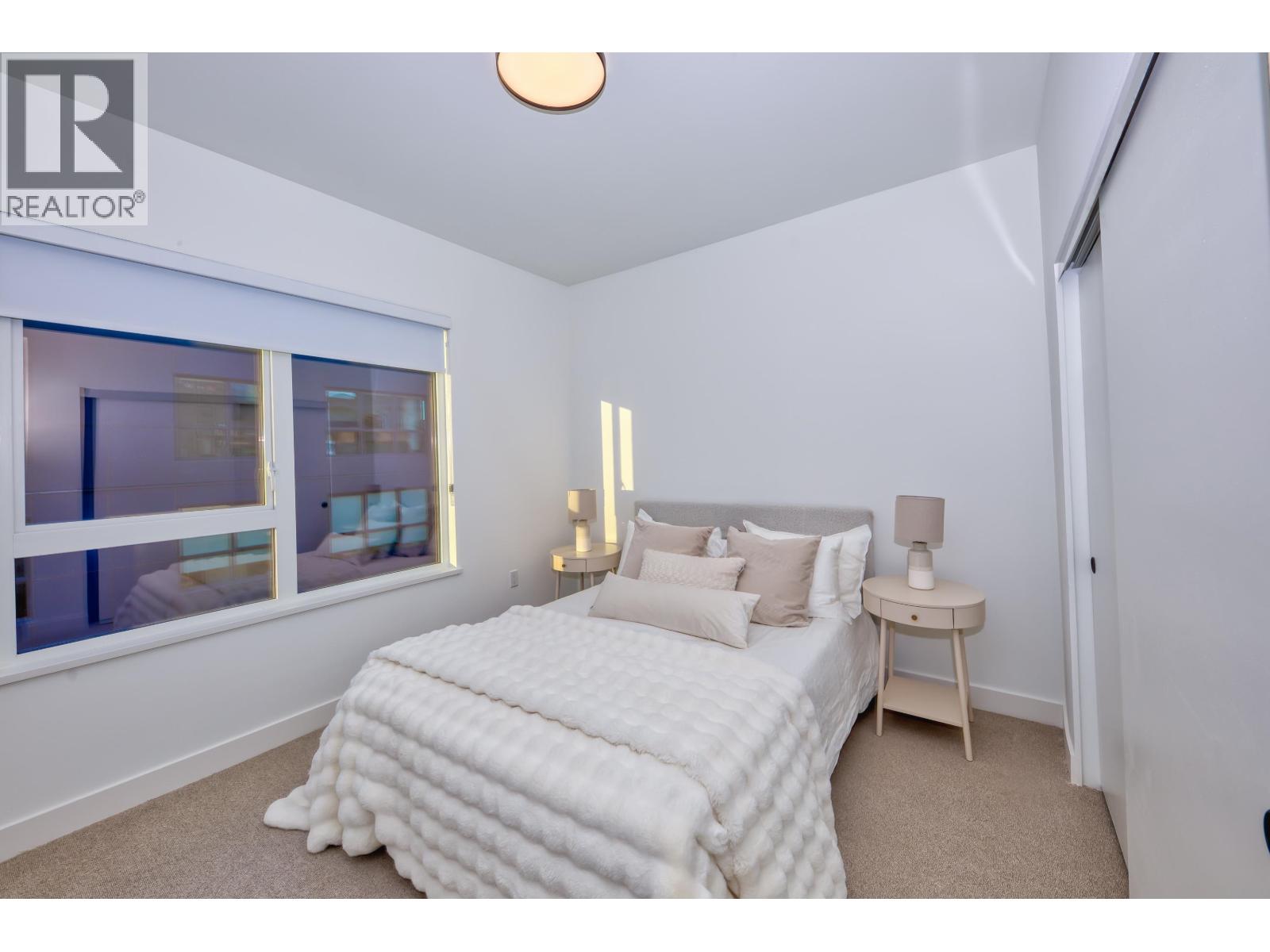 368 422 E 3RD STREET, North Vancouver