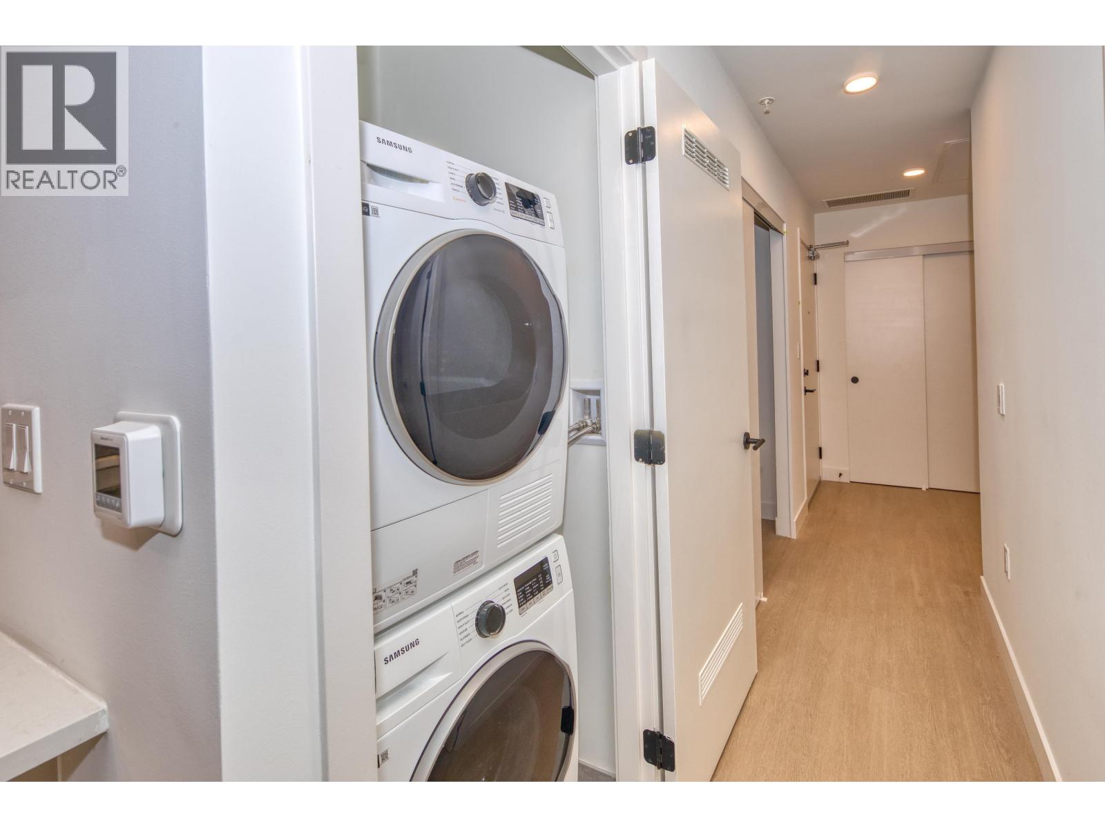 368 422 E 3RD STREET, North Vancouver