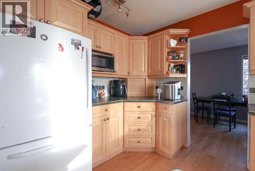 Single Family House for Sale in  Dalgleish Bay NW Dalhousie Calgary 