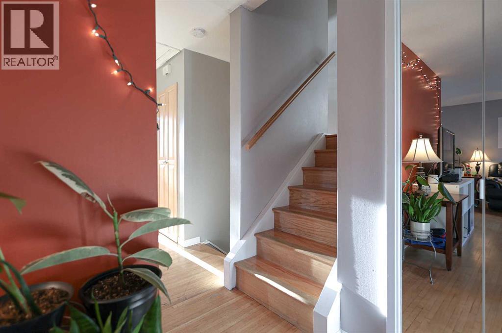 Single Family House for Sale in  Dalgleish Bay NW Dalhousie Calgary 