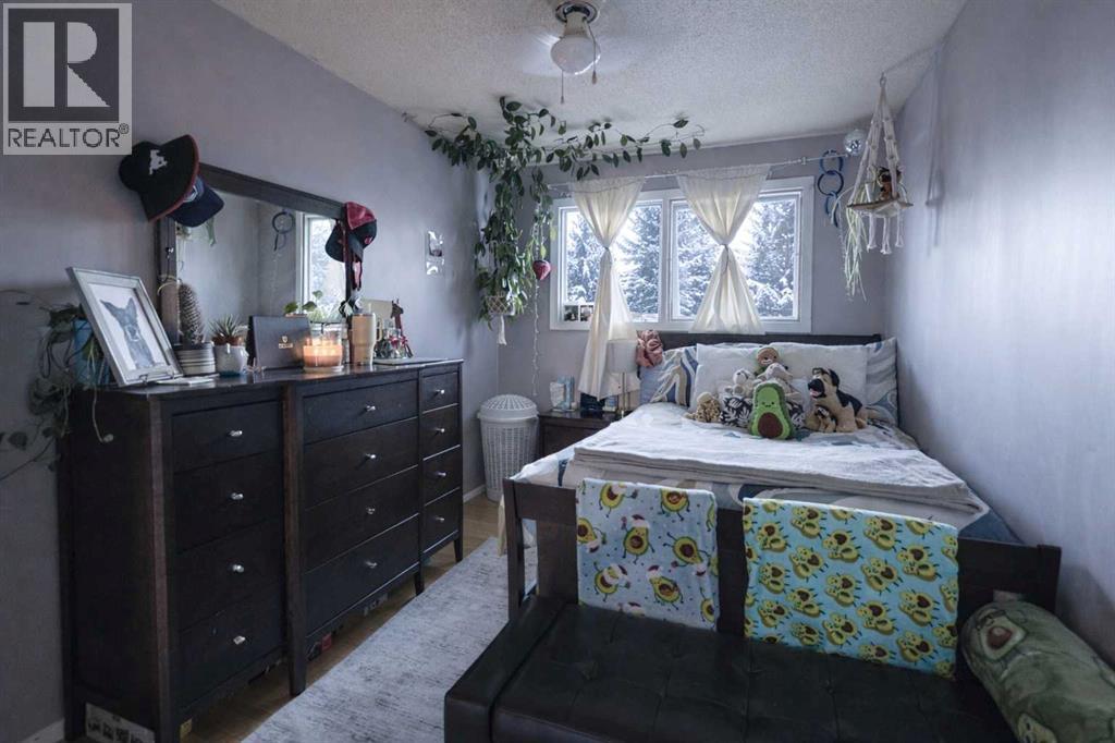 Single Family House for Sale in  Dalgleish Bay NW Dalhousie Calgary 