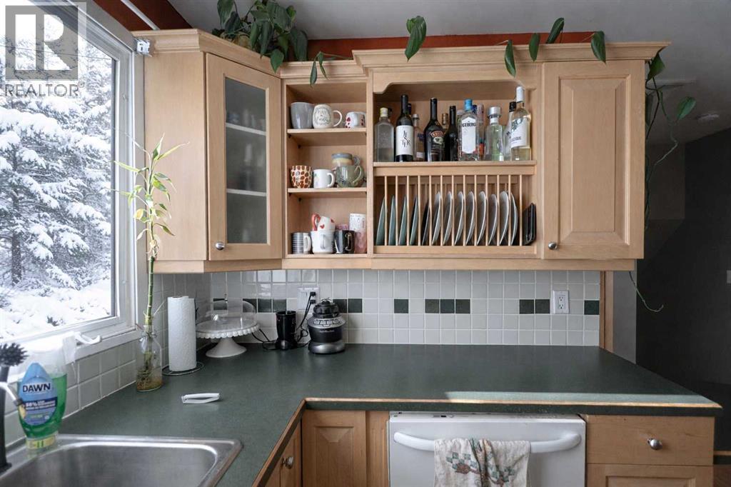 Single Family House for Sale in  Dalgleish Bay NW Dalhousie Calgary 