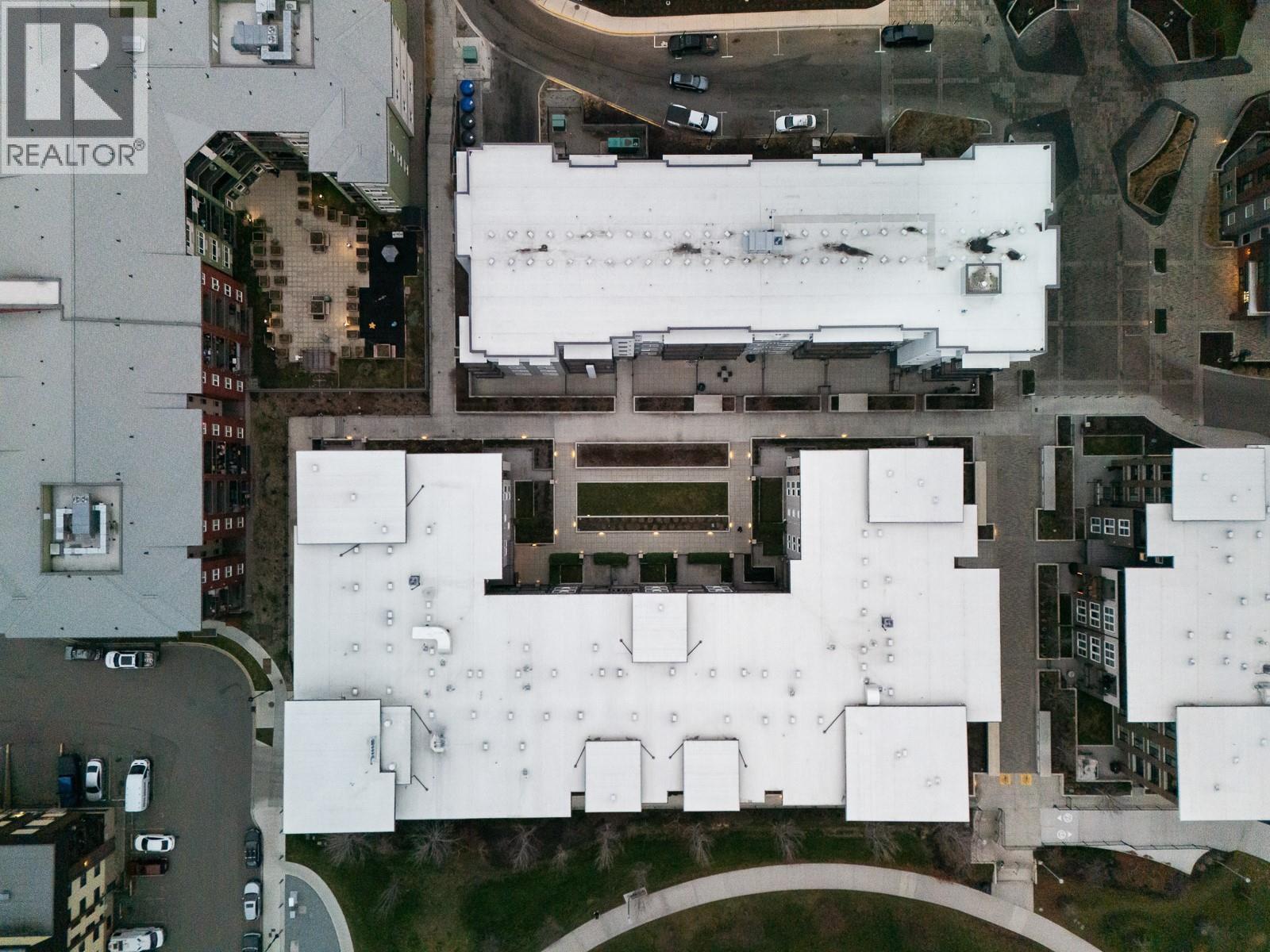 PH12 1775 Chapman Place, Kelowna