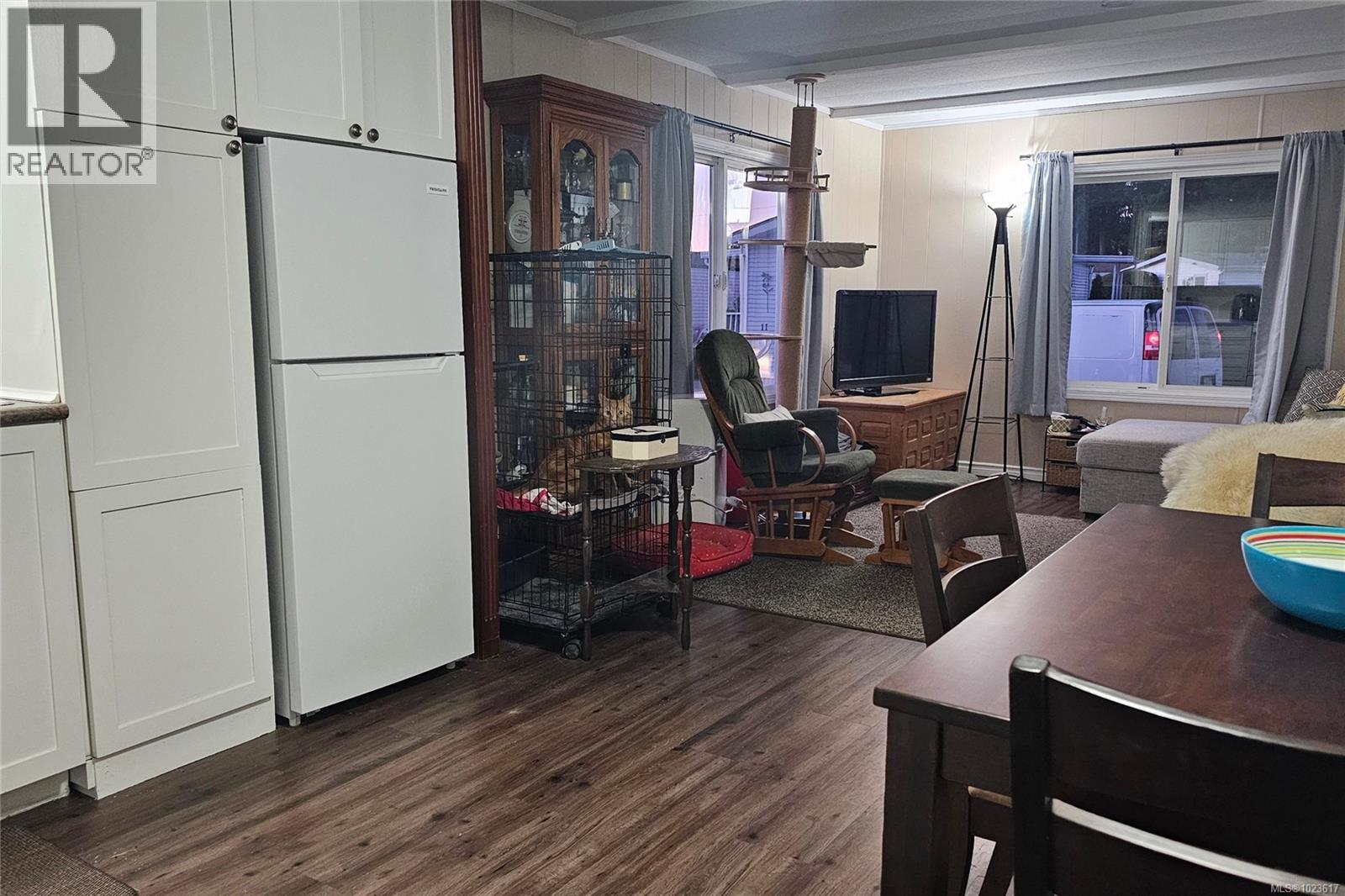 #5B 6245 METRAL DR - 18