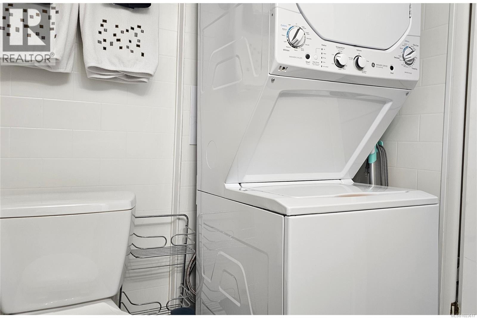 #5B 6245 METRAL DR - 6