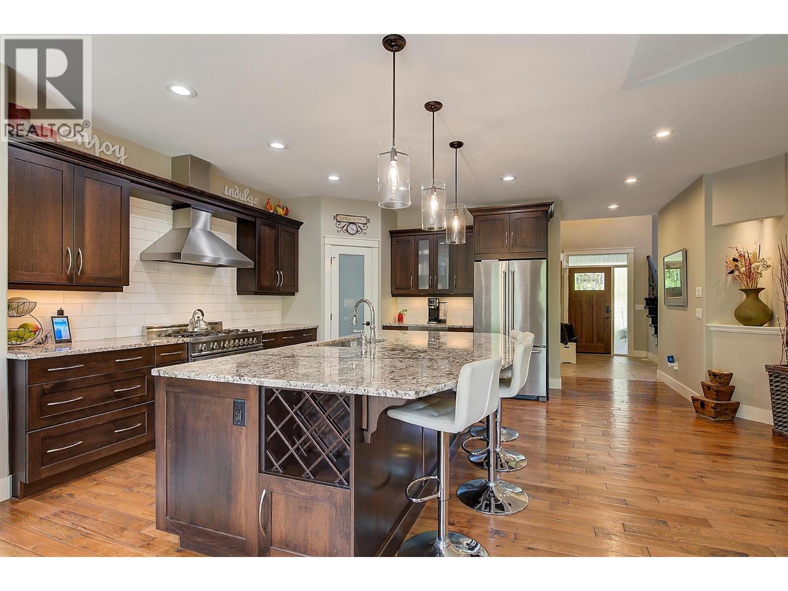  2423 Paramount Drive, West Kelowna