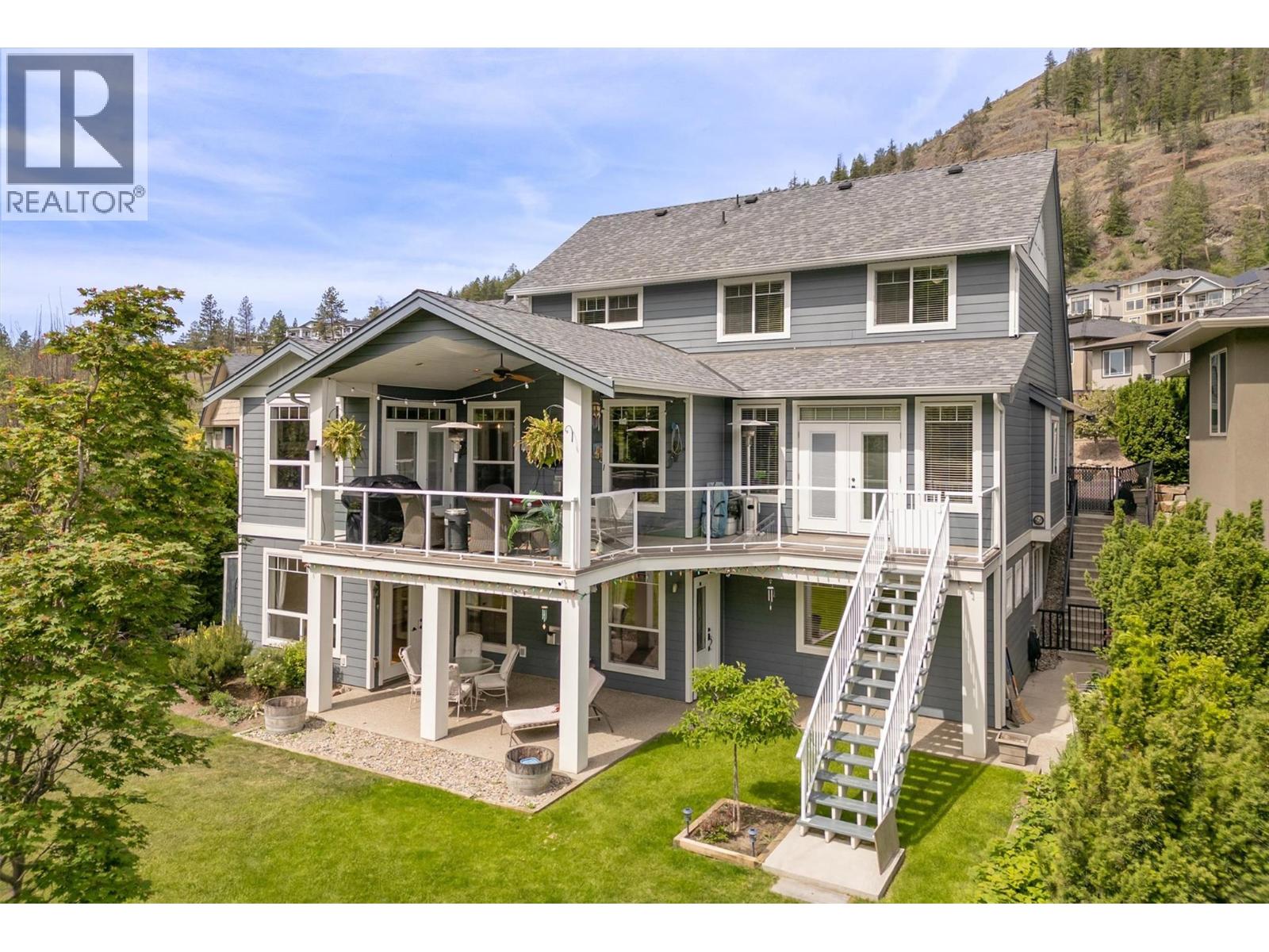  2423 Paramount Drive, West Kelowna