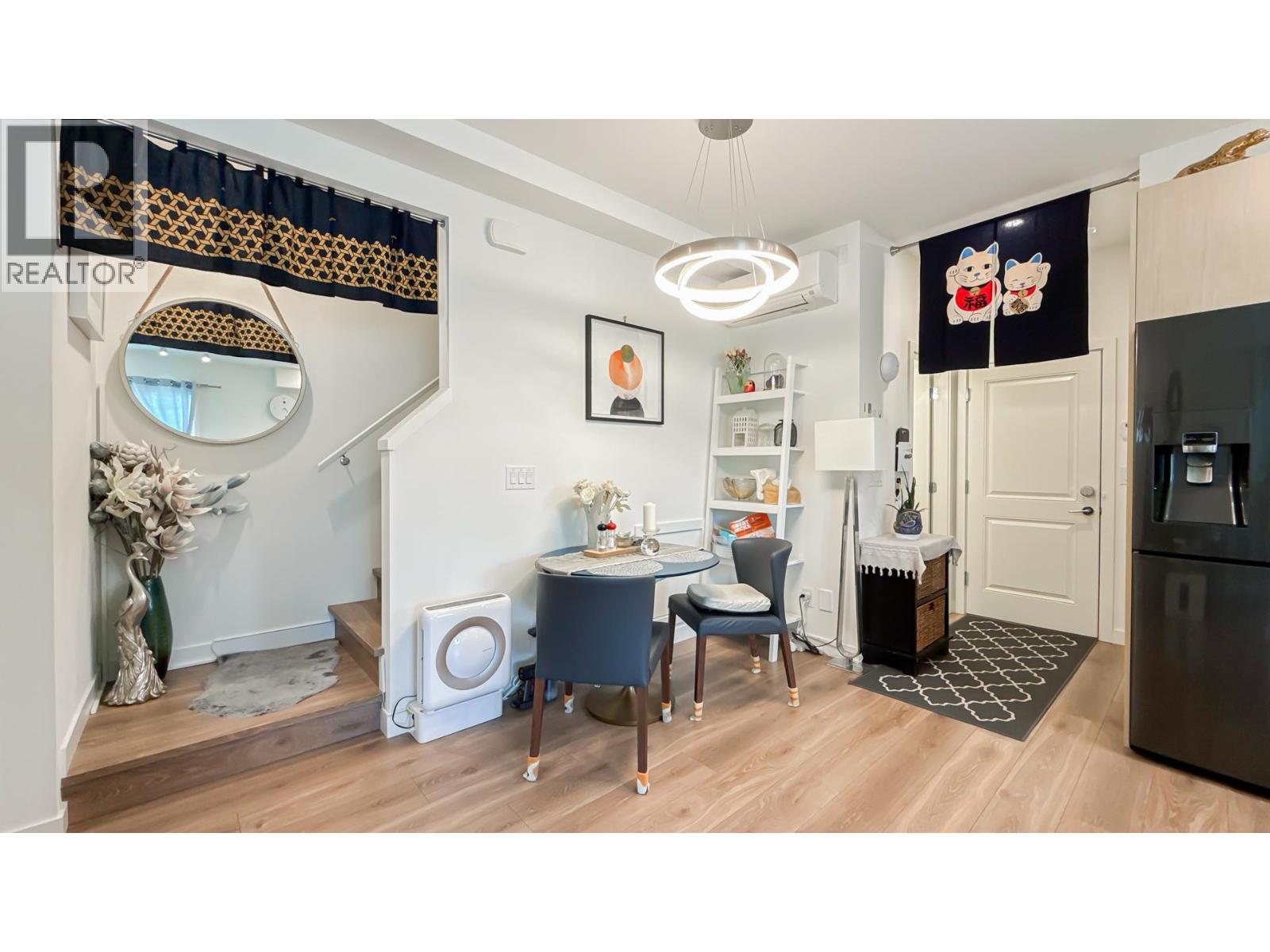 #4-7780 BRIDGE Street, Richmond