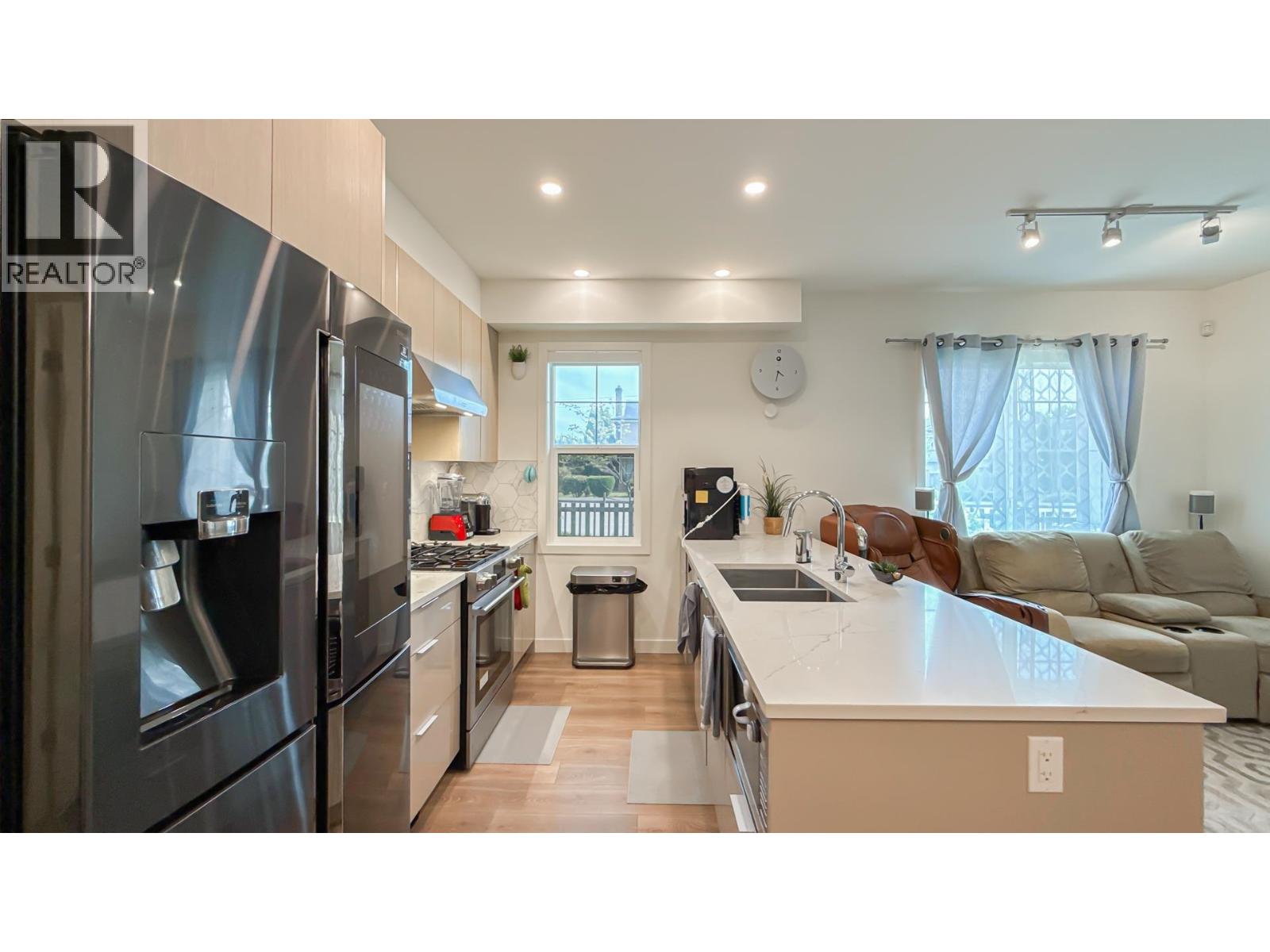 #4-7780 BRIDGE Street, Richmond