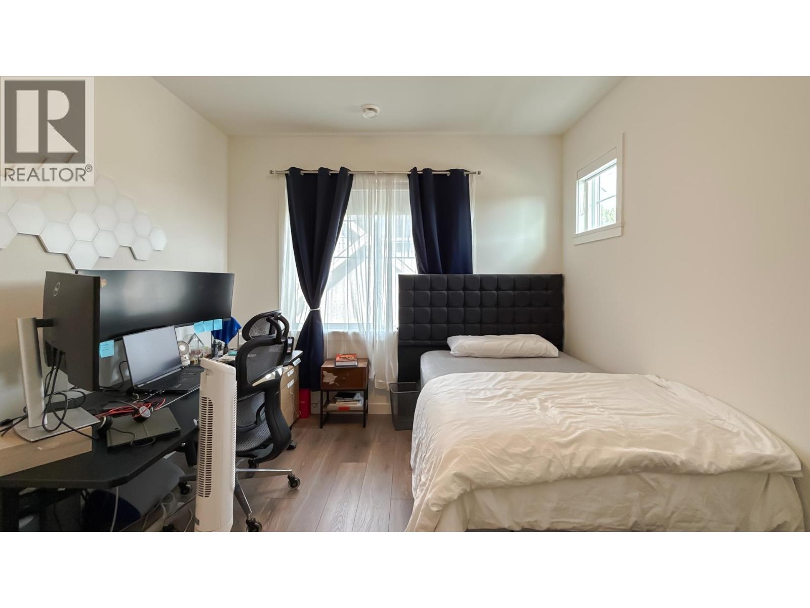 #4-7780 BRIDGE Street, Richmond