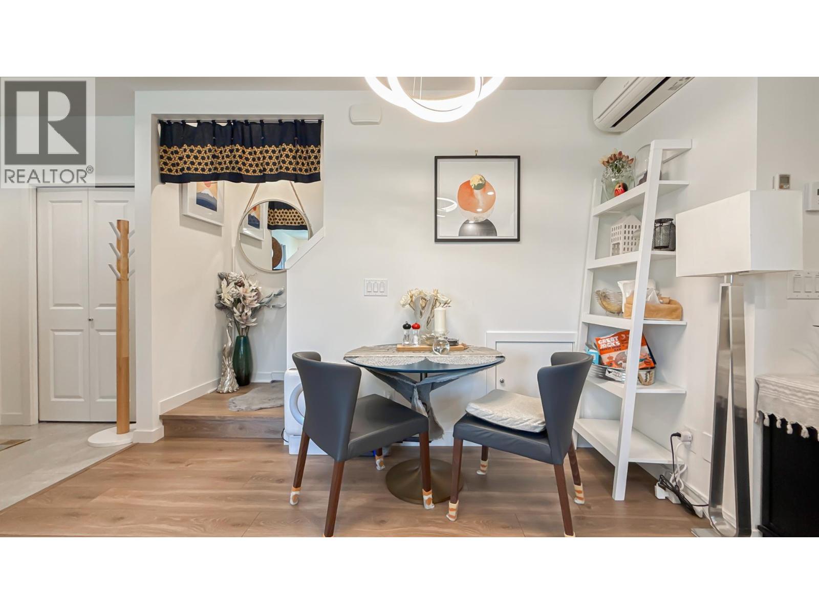 #4-7780 BRIDGE Street, Richmond