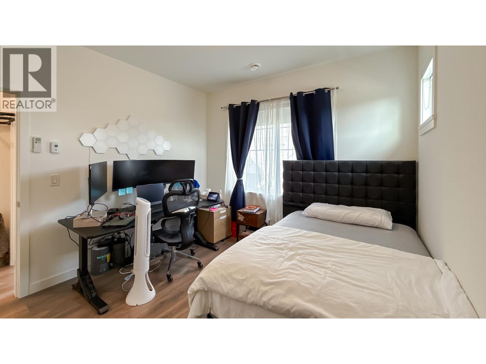 #4-7780 BRIDGE Street, Richmond