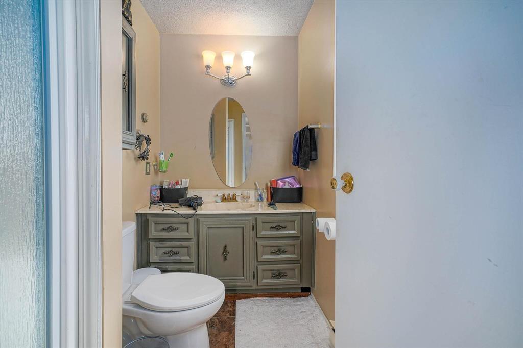 6595 VEDDER ROAD, Sardis South, Chilliwack