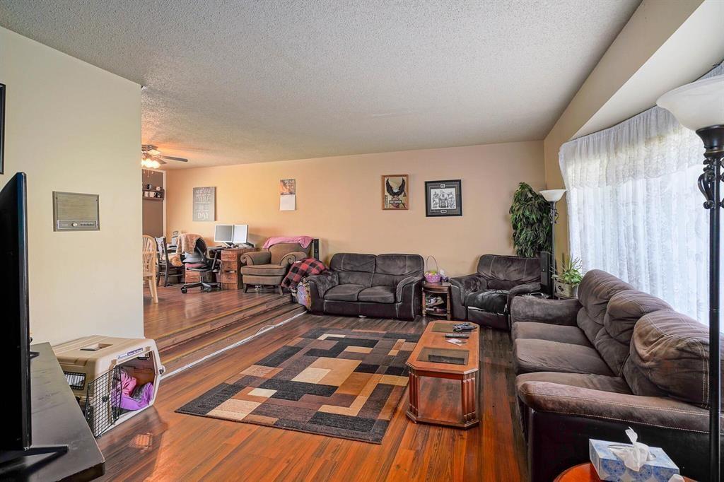 6595 VEDDER ROAD, Sardis South, Chilliwack