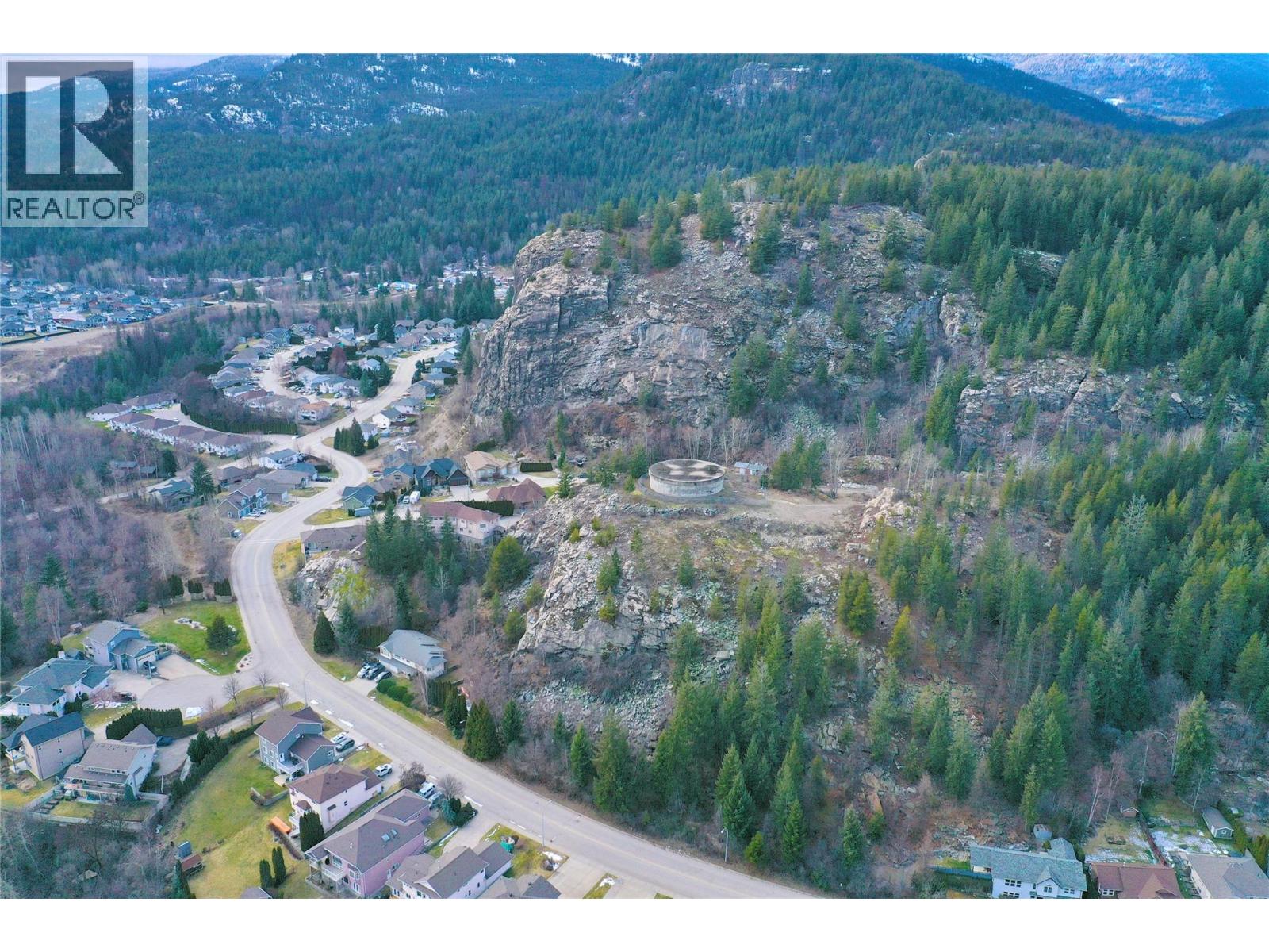 3500 14TH AVENUE - 8