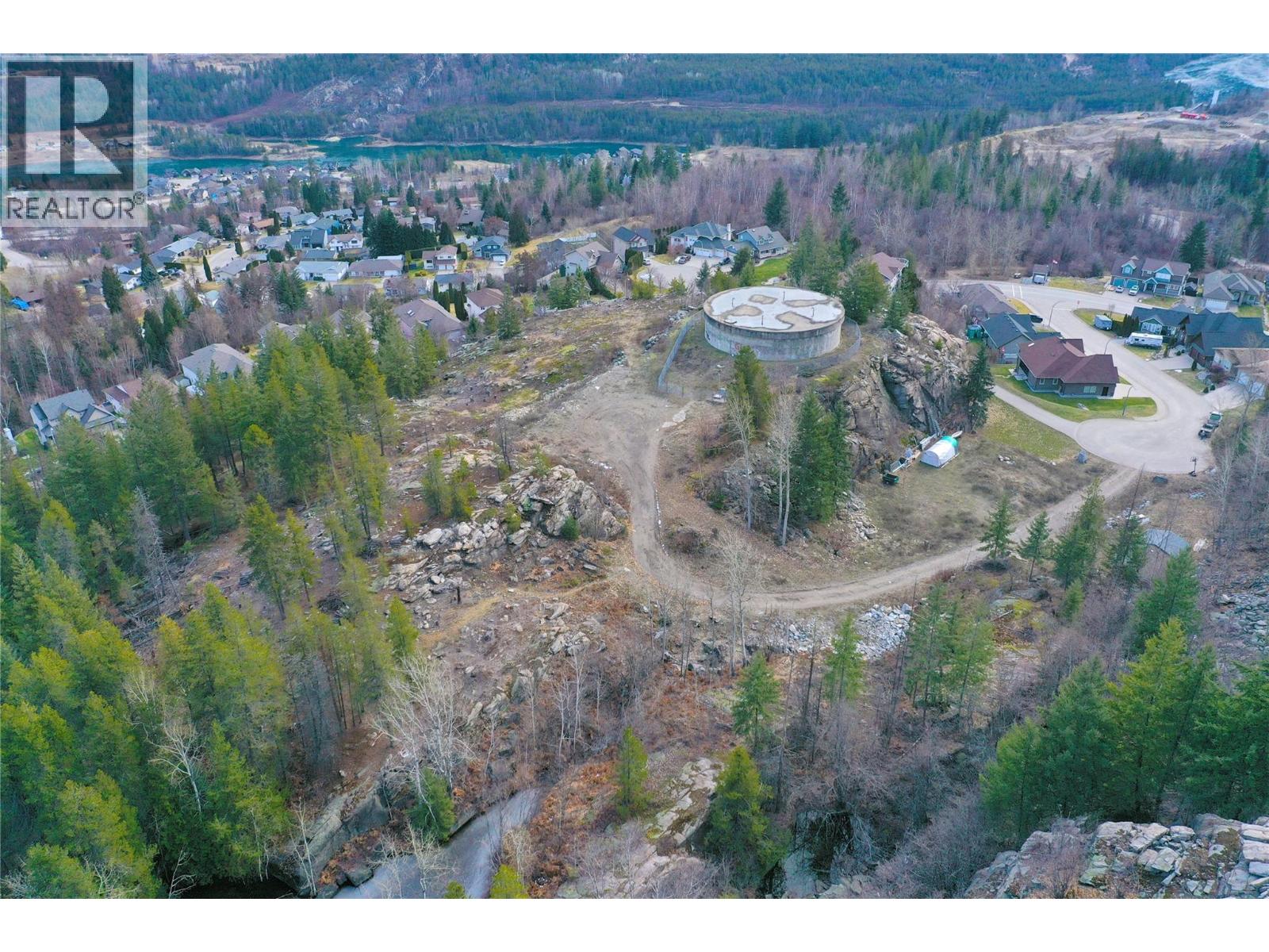 3500 14TH AVENUE - 23