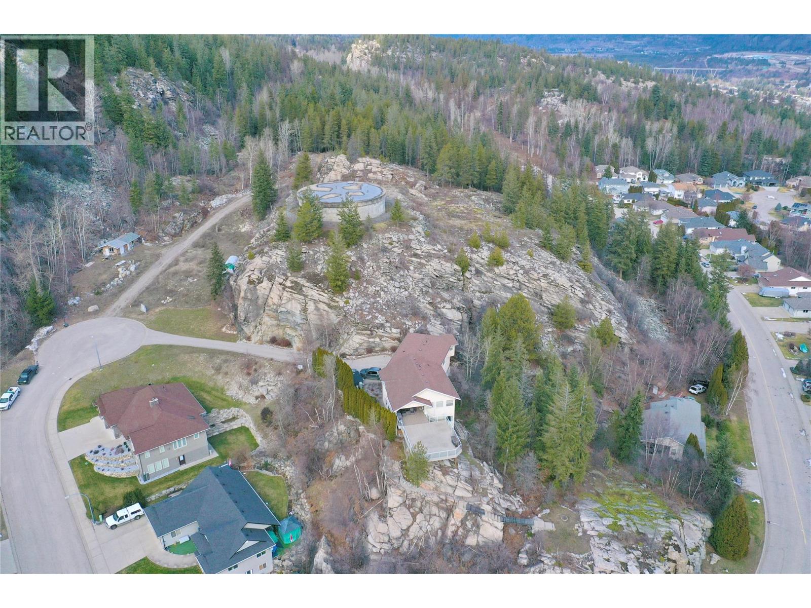 3500 14TH AVENUE - 16