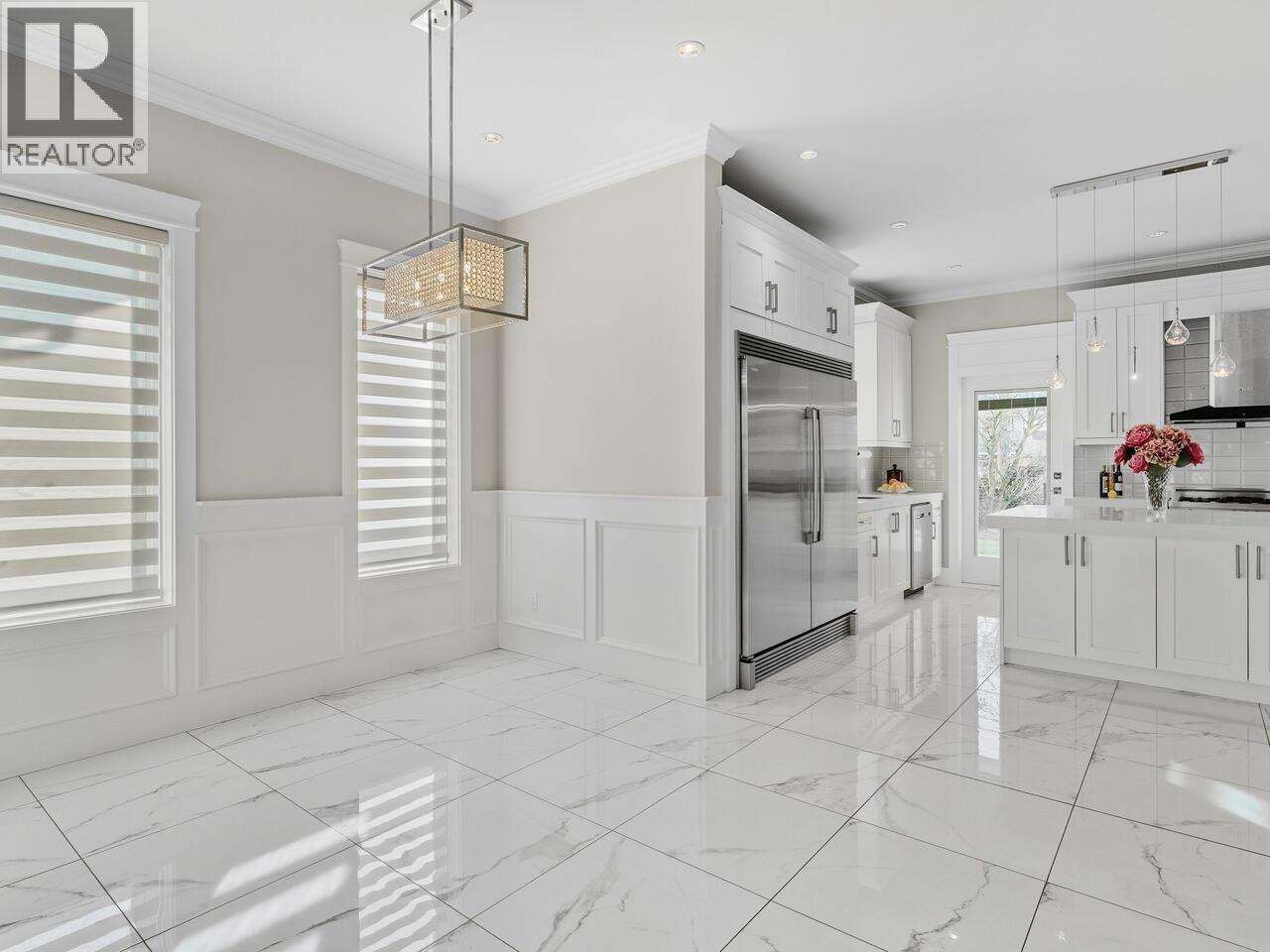 6739 HUMPHRIES AVENUE, Burnaby