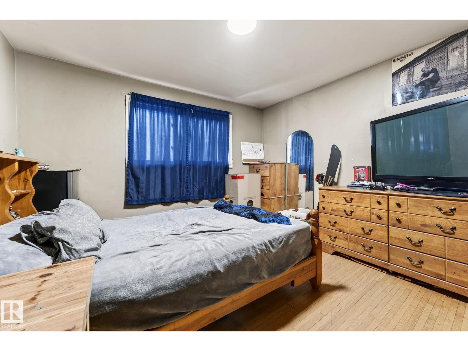 21 SHERIDAN DR, St. Albert