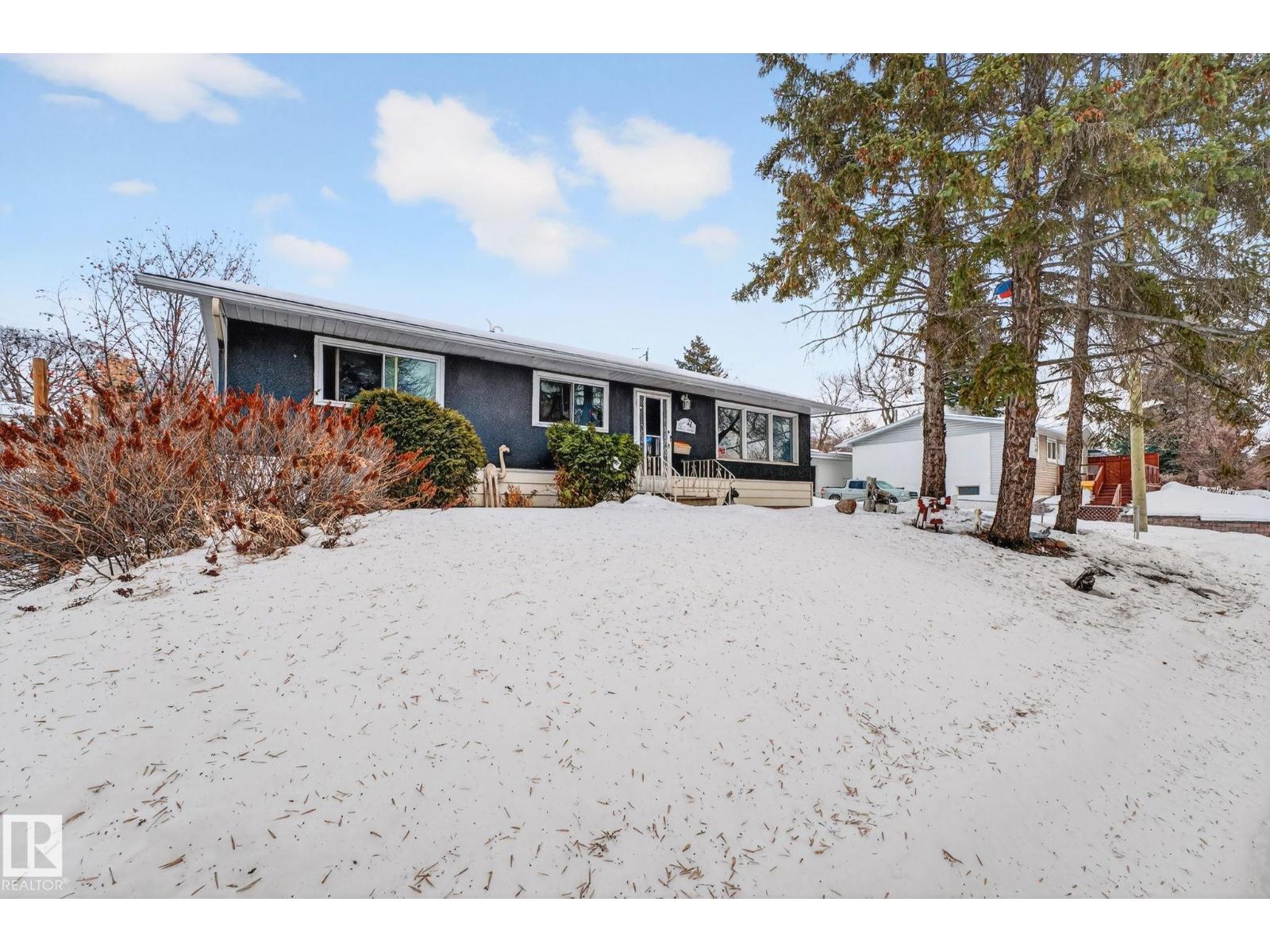 21 SHERIDAN DR, St. Albert