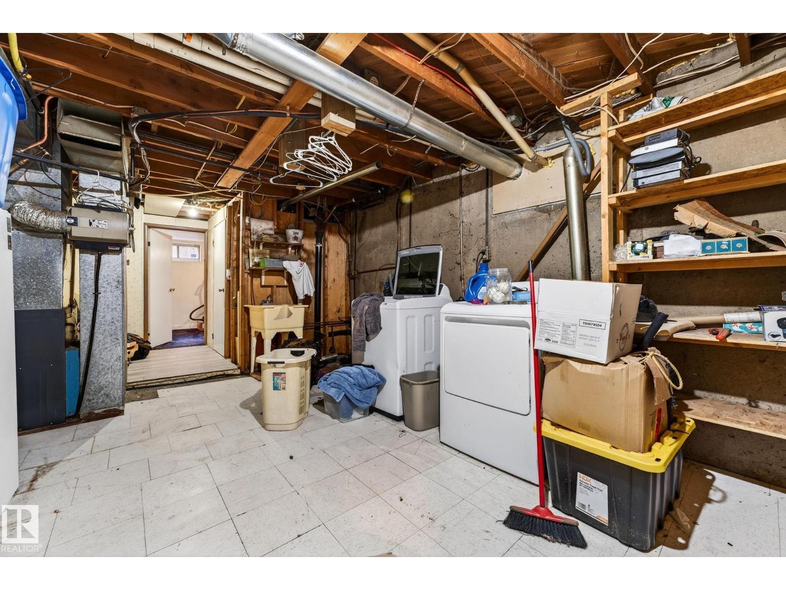 21 SHERIDAN DR, St. Albert