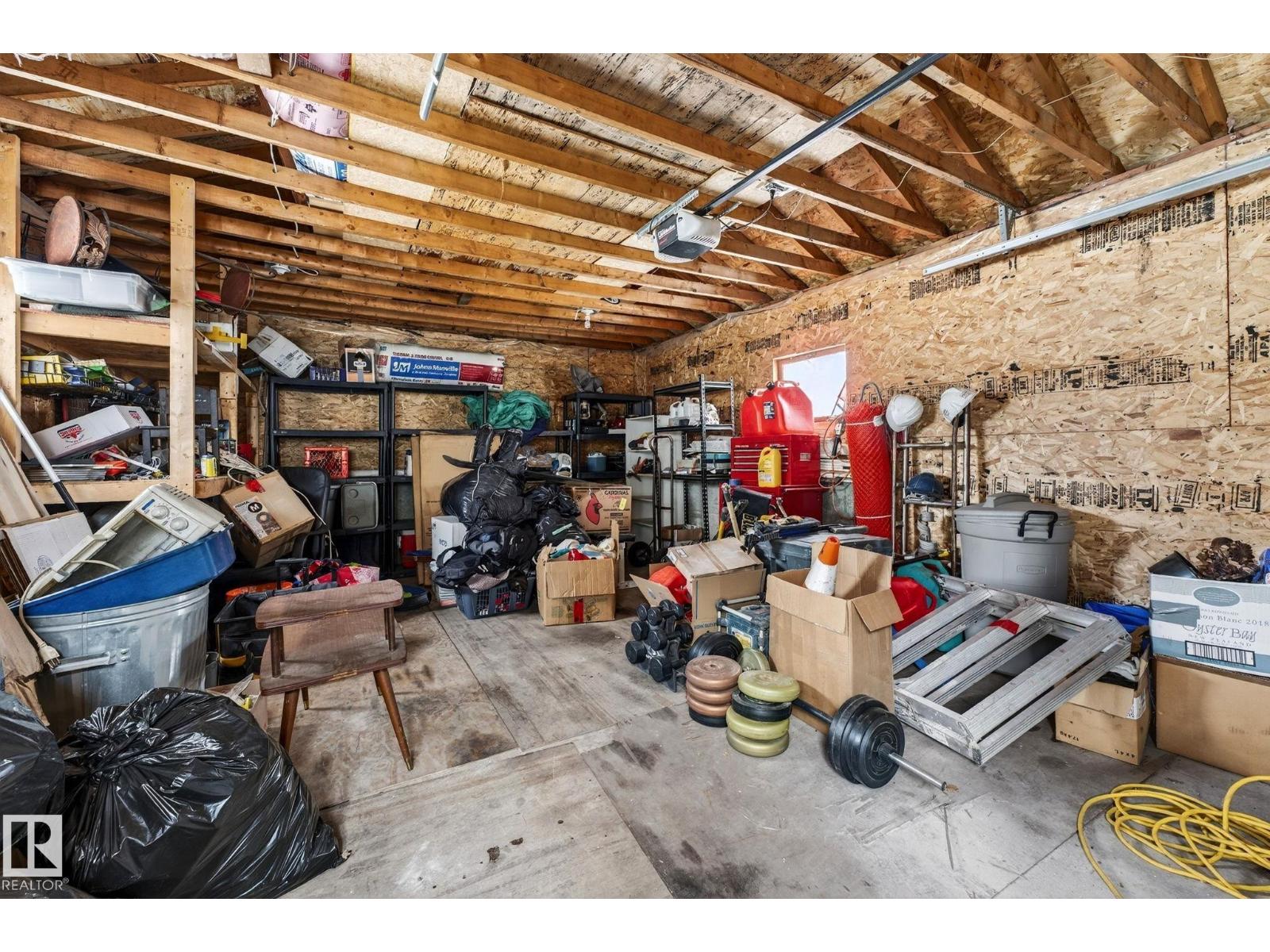 21 SHERIDAN DR, St. Albert