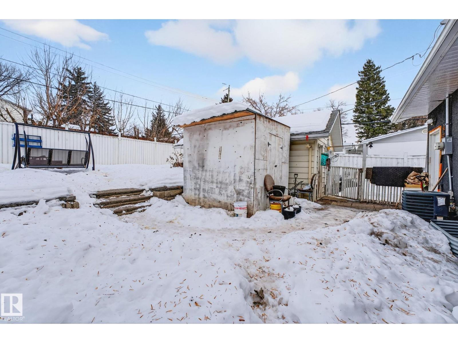 21 SHERIDAN DR, St. Albert