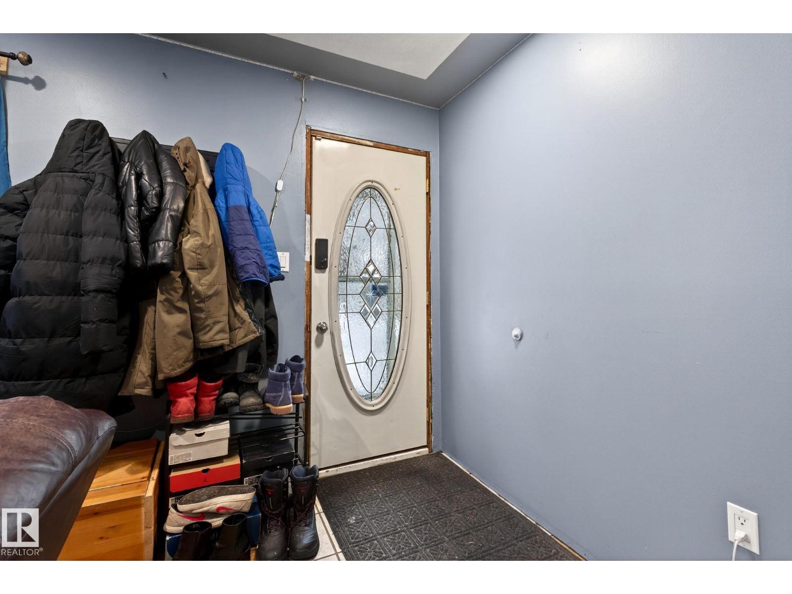 21 SHERIDAN DR, St. Albert