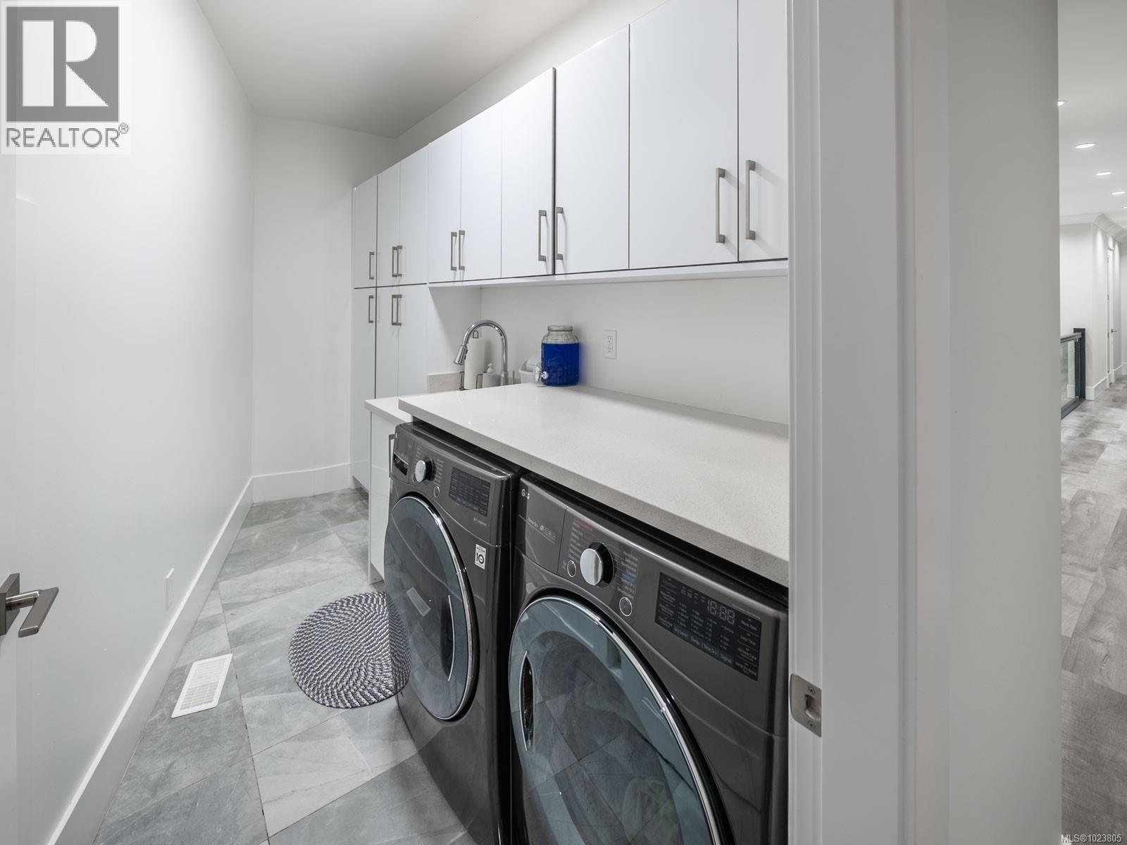 6118 Cottam Rd, Port Alberni