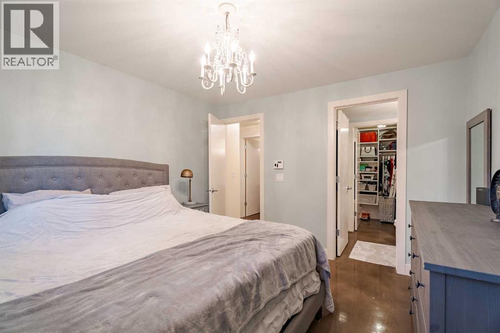 Single Family House for Sale in   A Street SW Altadore Calgary 