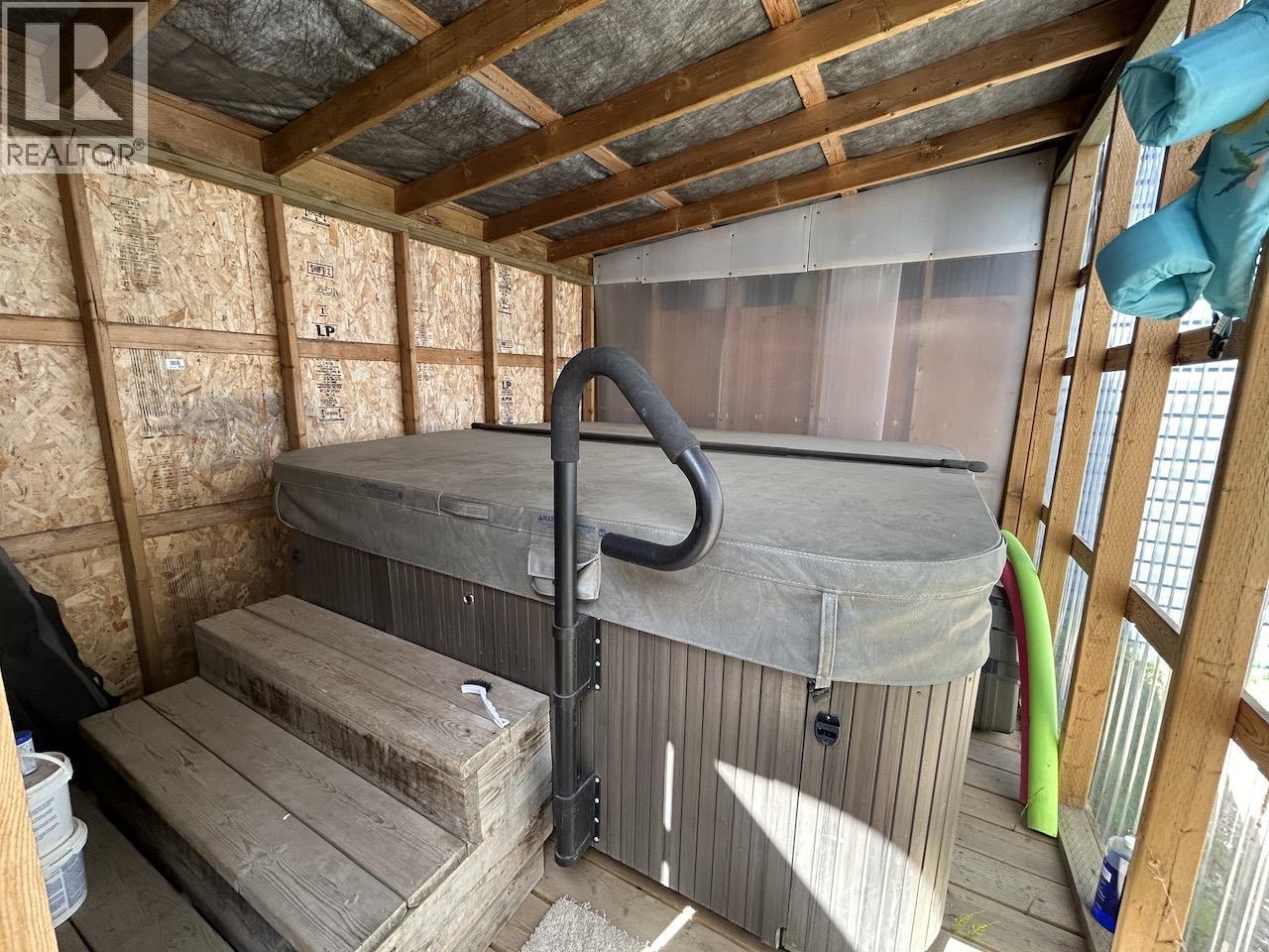 7926 85A AVENUE, Fort St. John