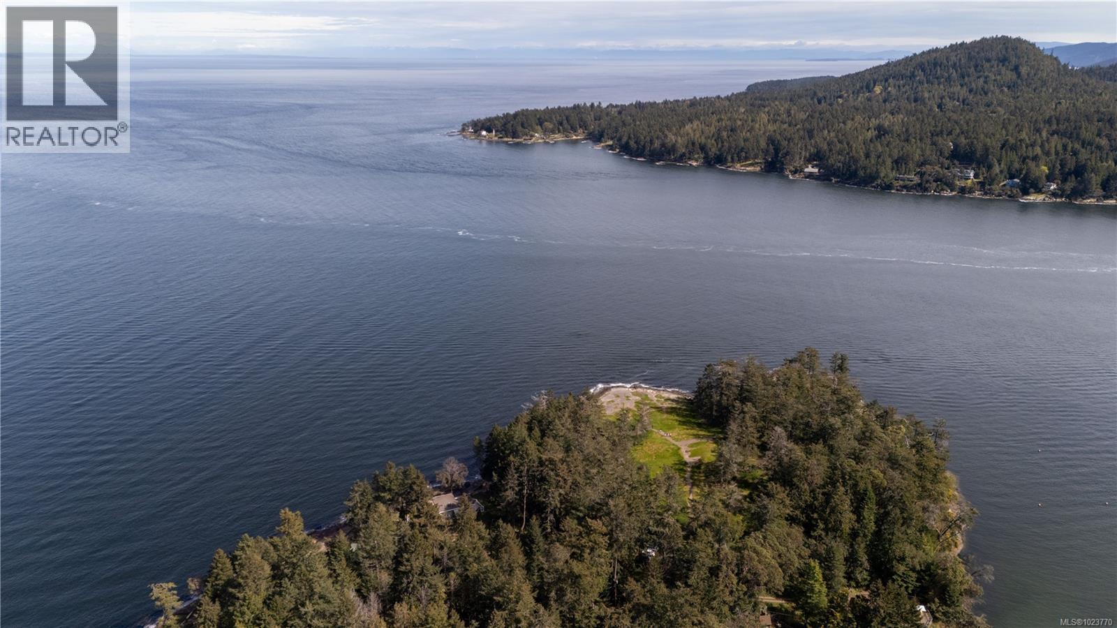  281 Bellhouse Road, Galiano Island