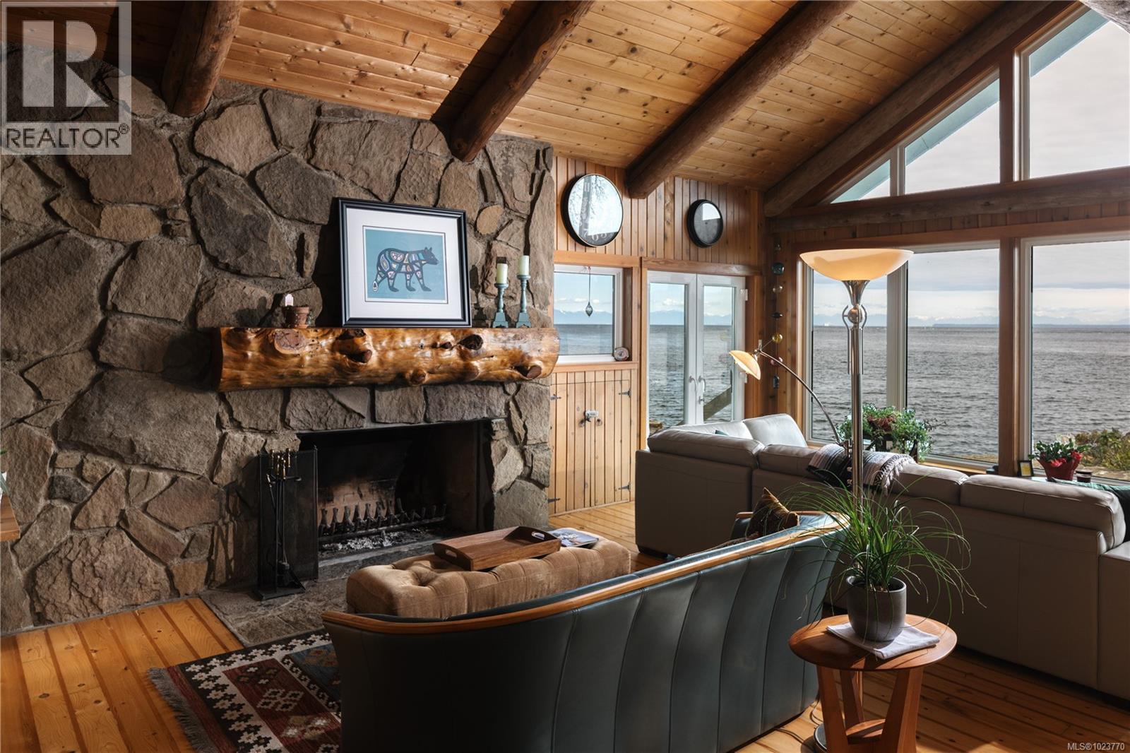  281 Bellhouse Road, Galiano Island