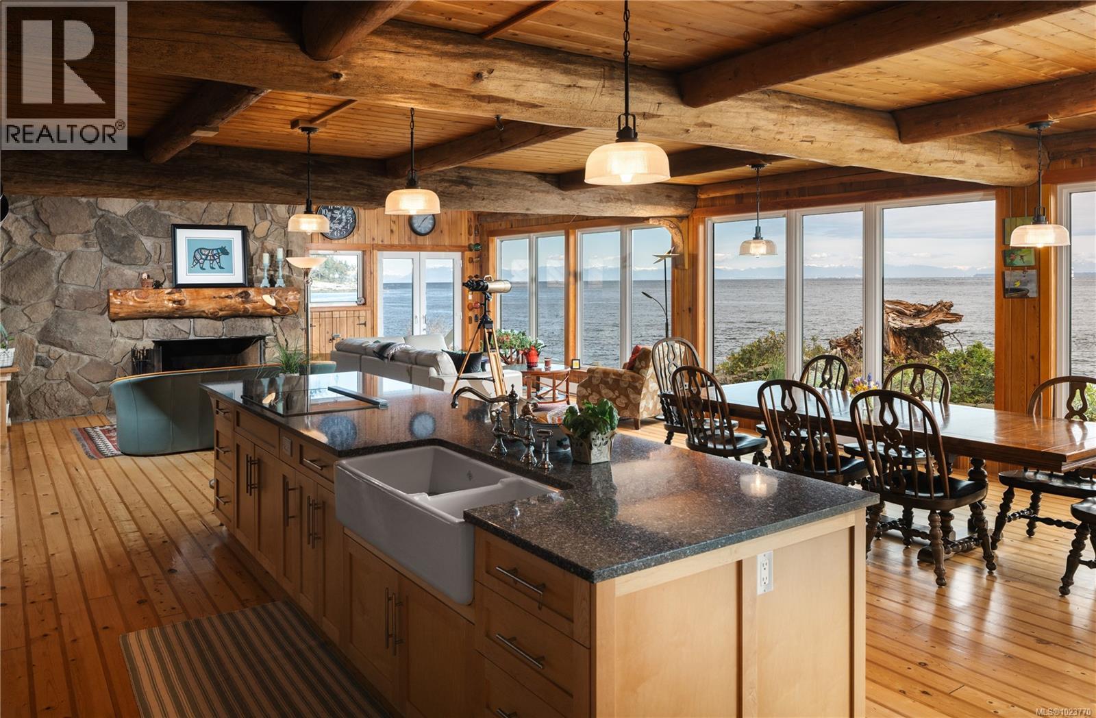  281 Bellhouse Road, Galiano Island