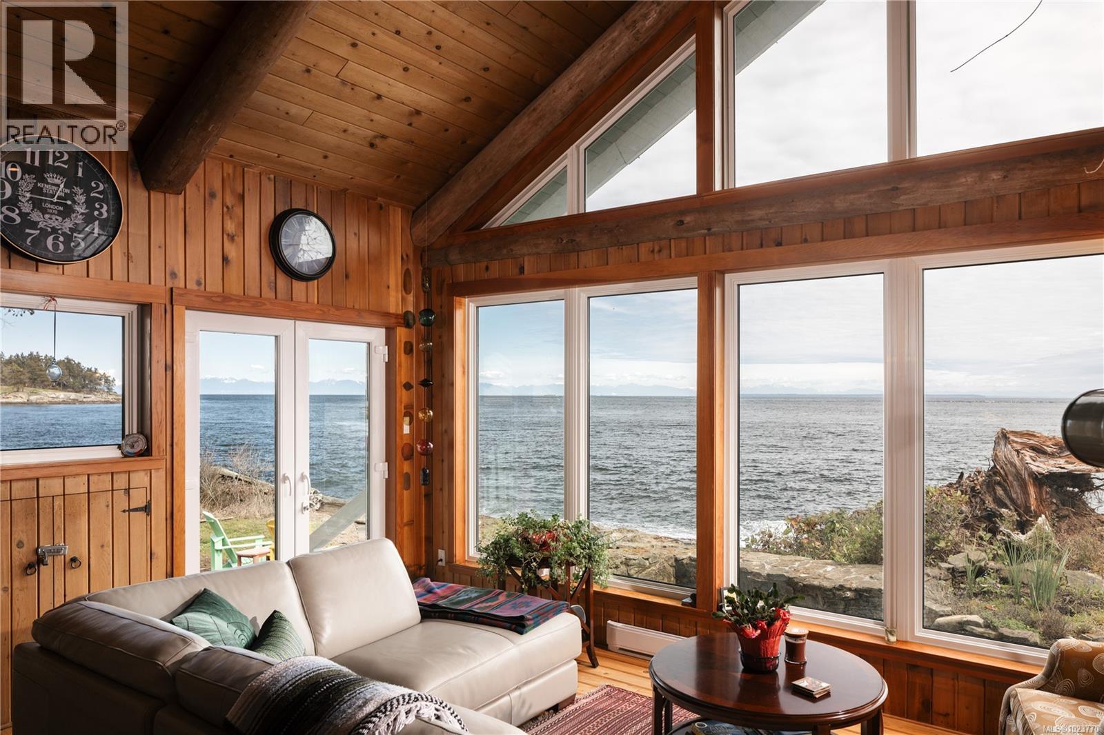  281 Bellhouse Road, Galiano Island