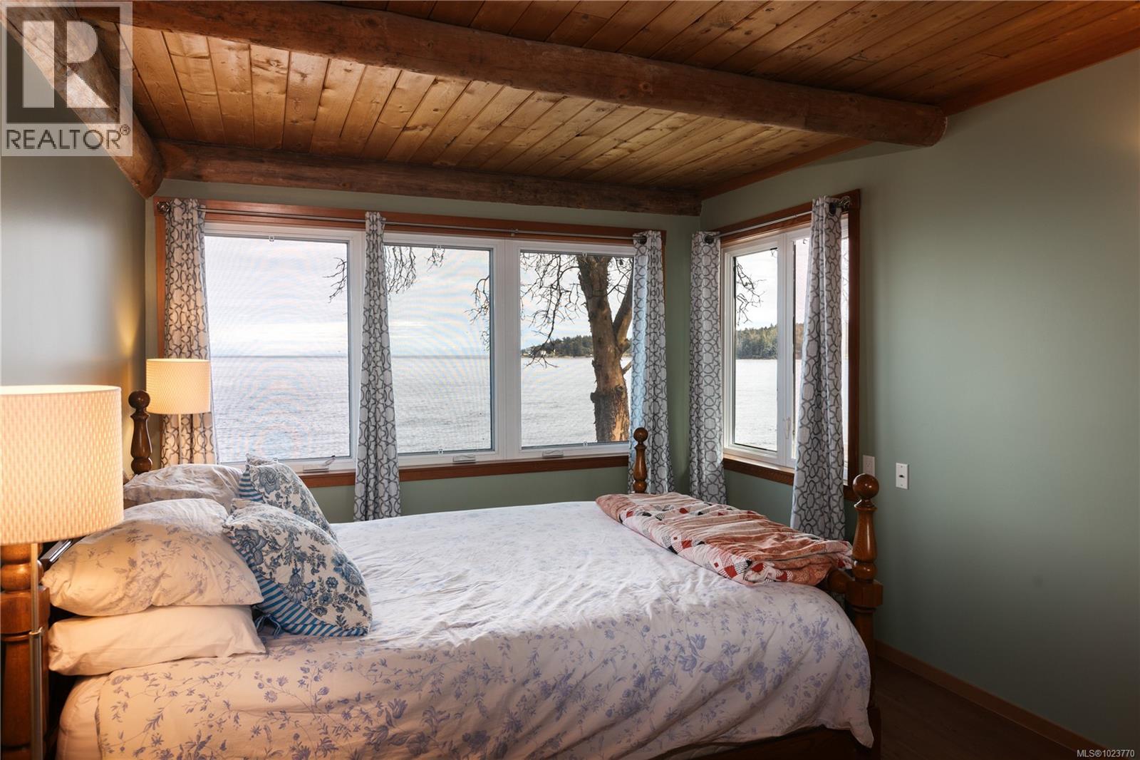  281 Bellhouse Road, Galiano Island
