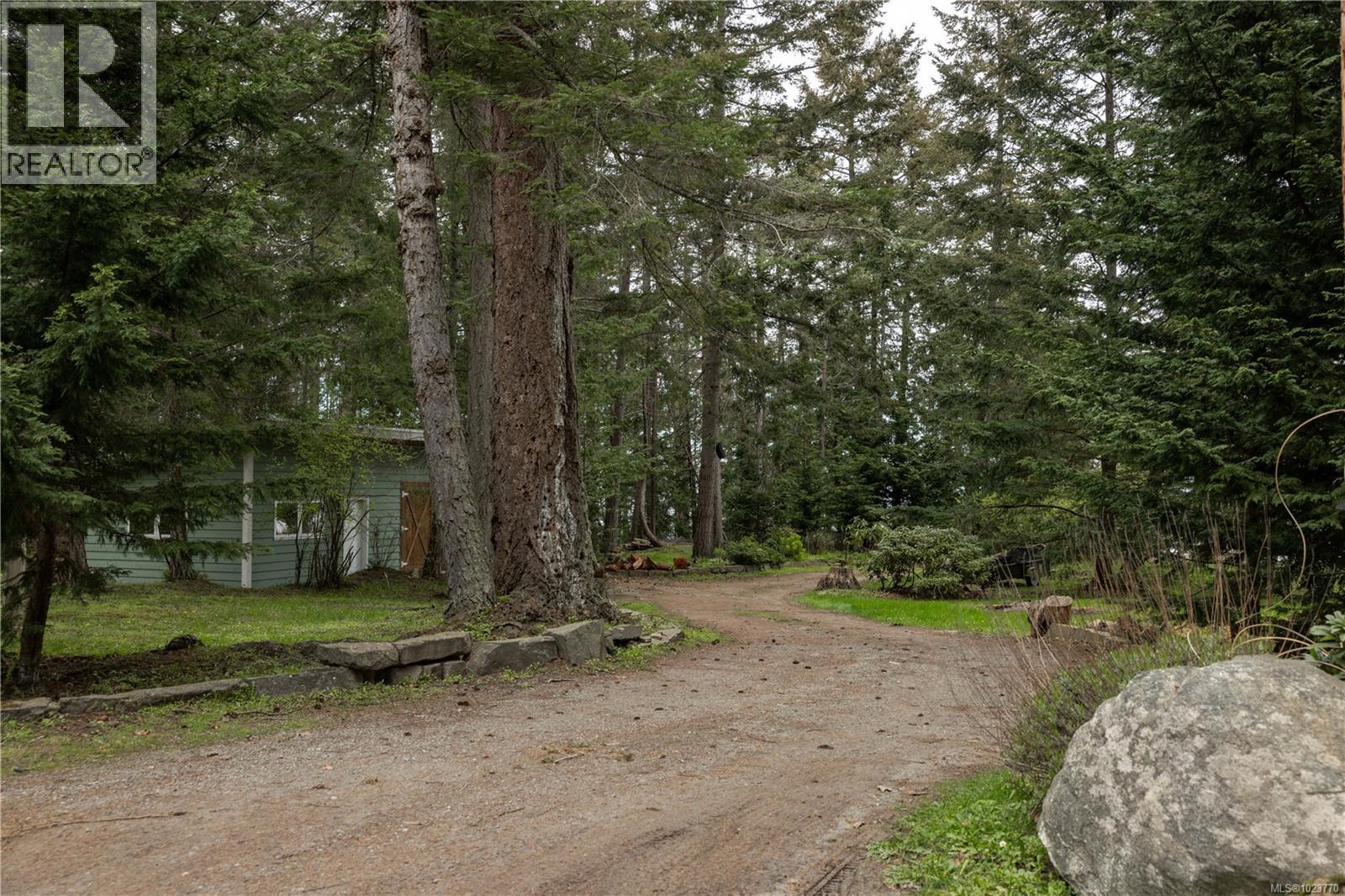  281 Bellhouse Road, Galiano Island