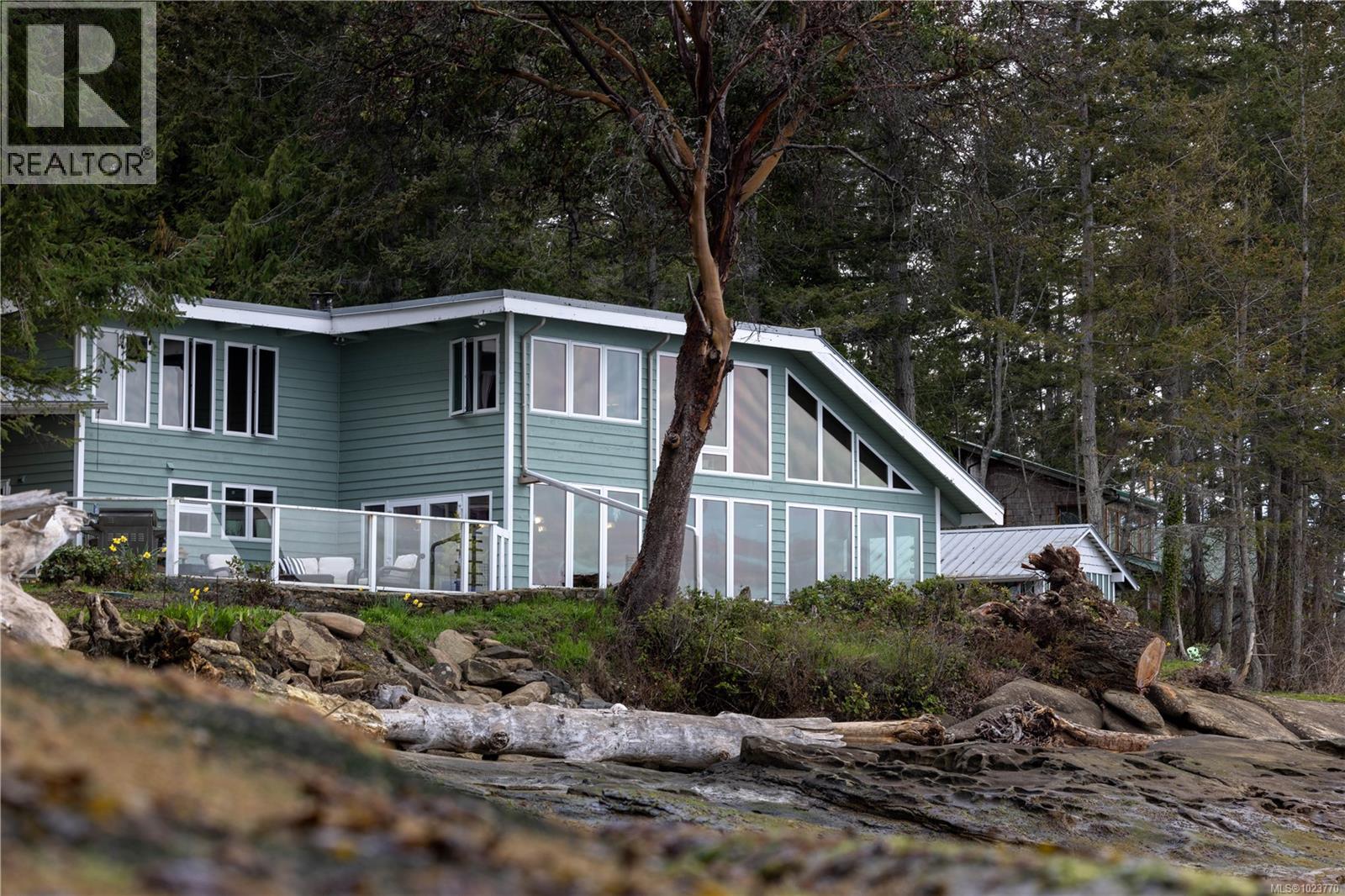  281 Bellhouse Road, Galiano Island