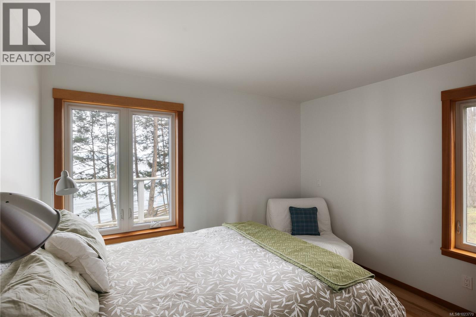  281 Bellhouse Road, Galiano Island