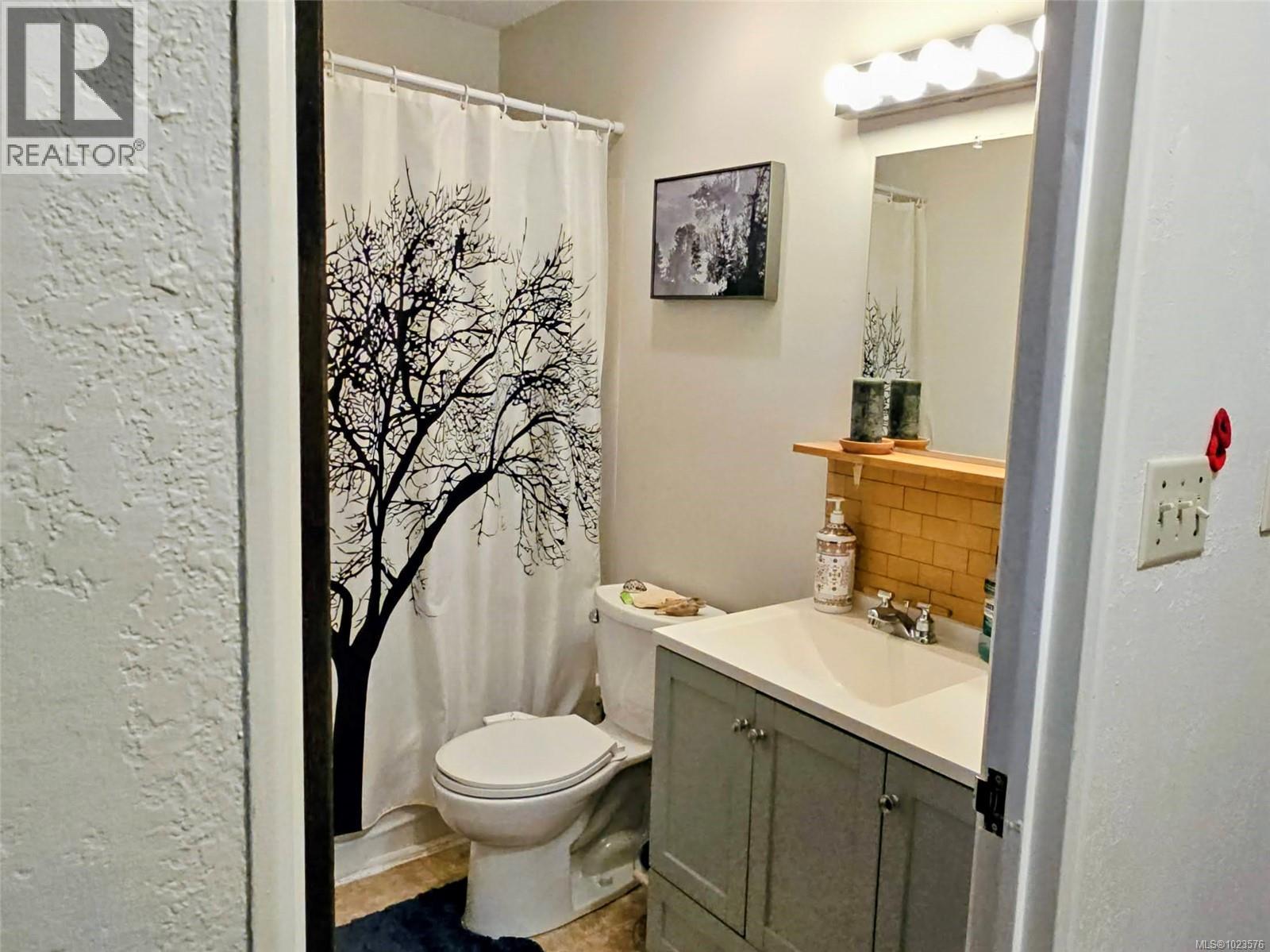 403 7450 Rupert St, Port Hardy