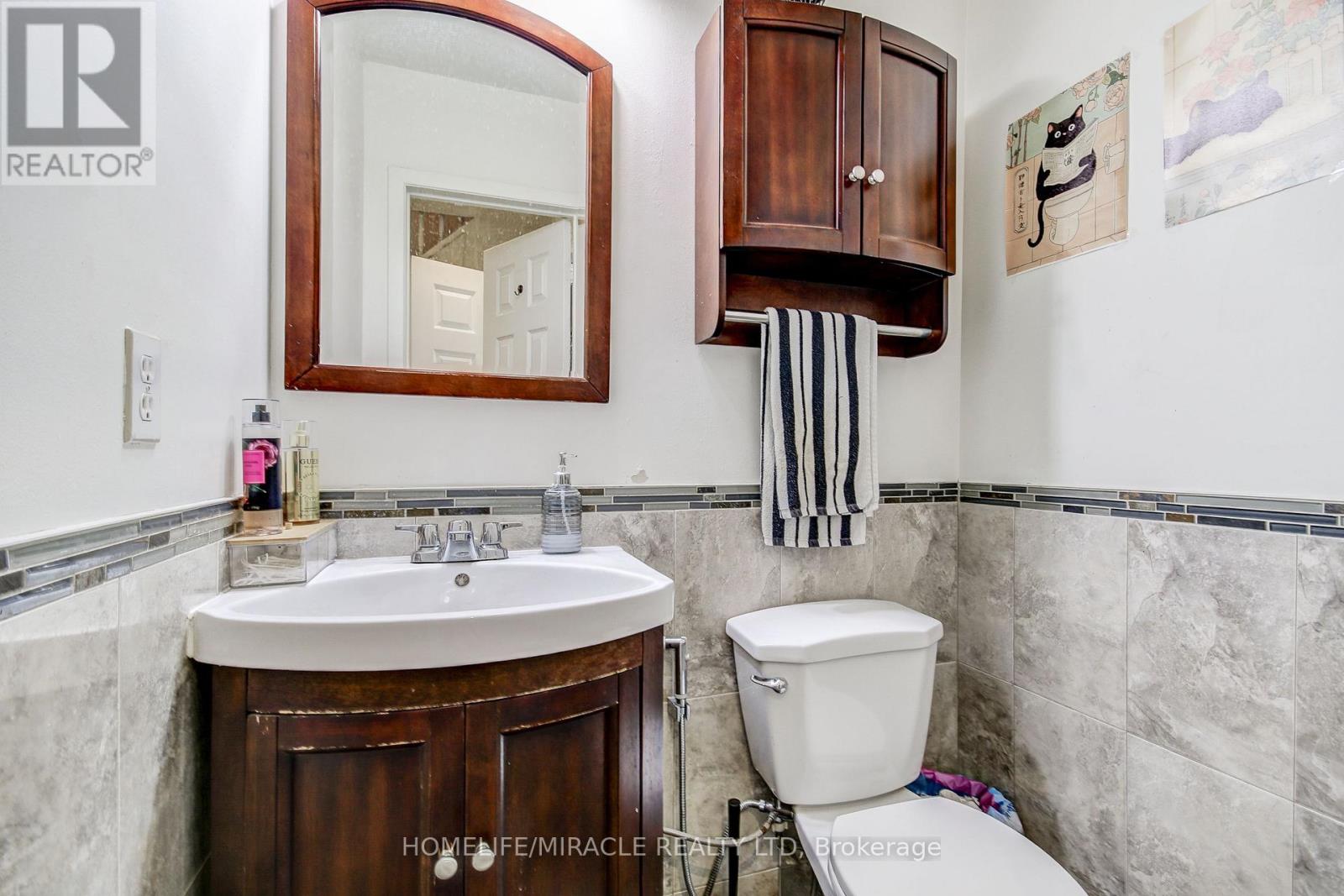 3124 PATRICK CRESCENT - 25