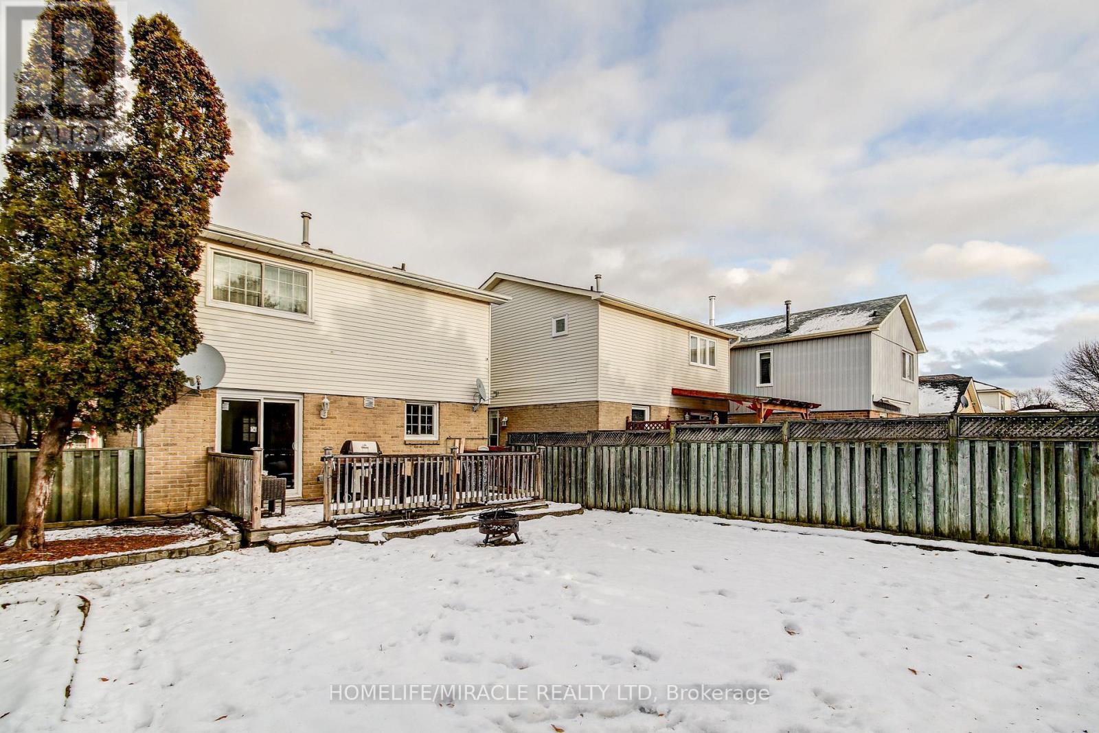 3124 PATRICK CRESCENT - 50