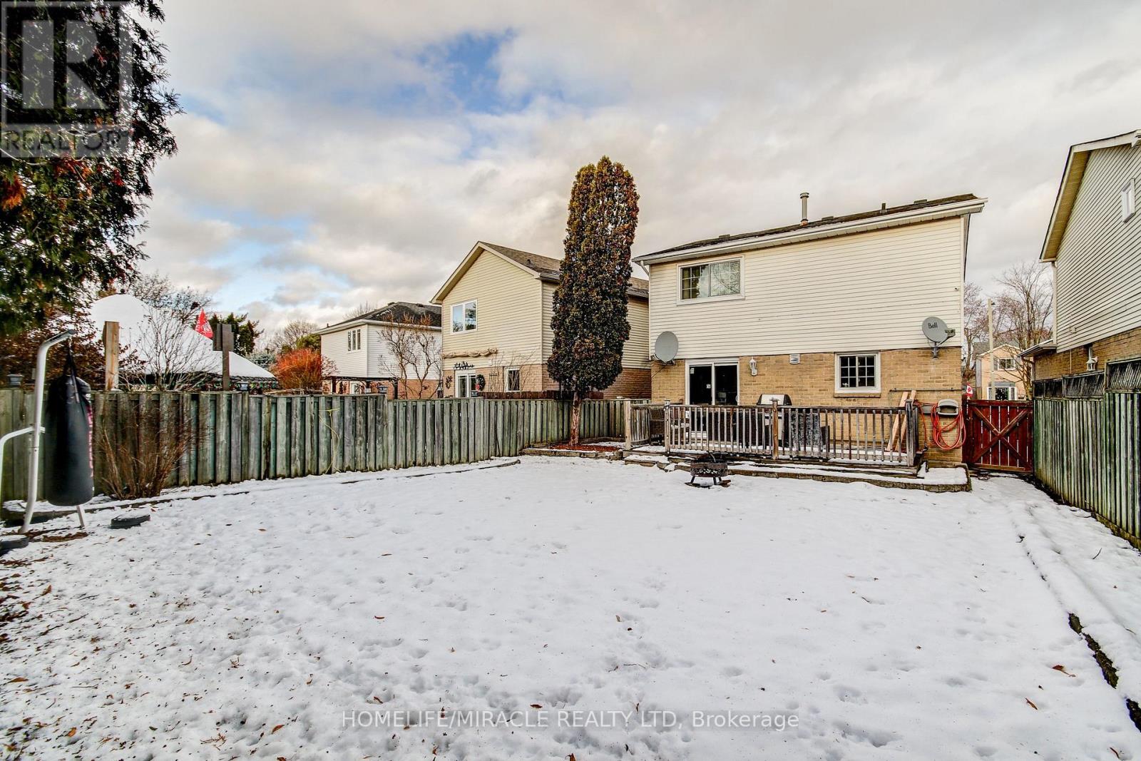 3124 PATRICK CRESCENT - 9