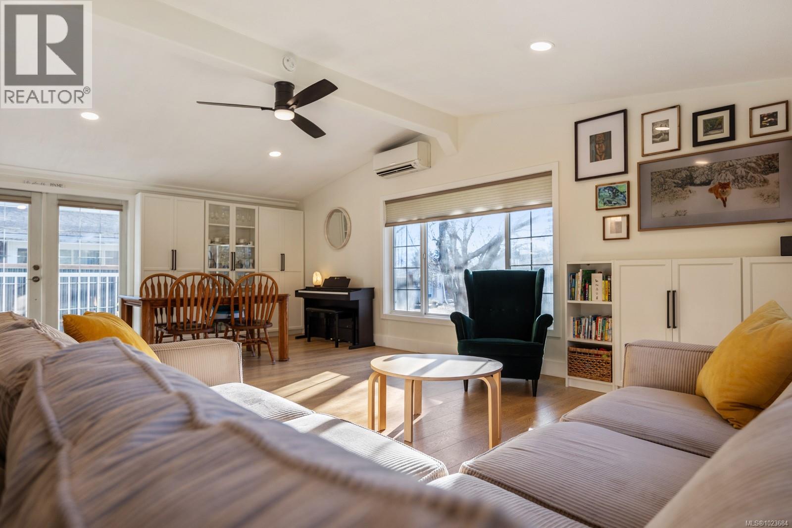 2153 STADACONA DR - 15