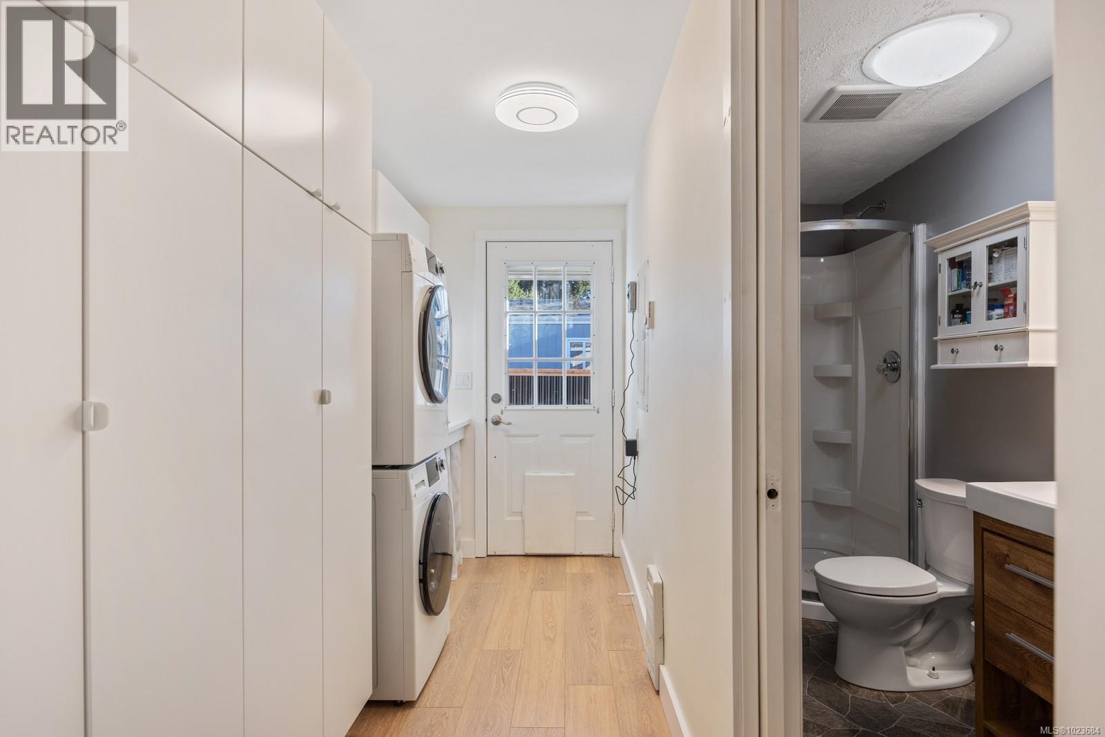 2153 STADACONA DR - 20