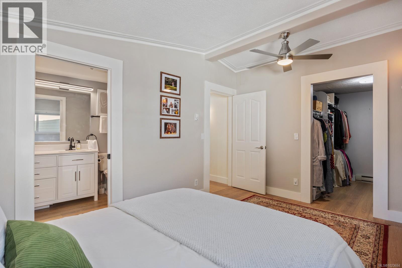 2153 STADACONA DR - 24