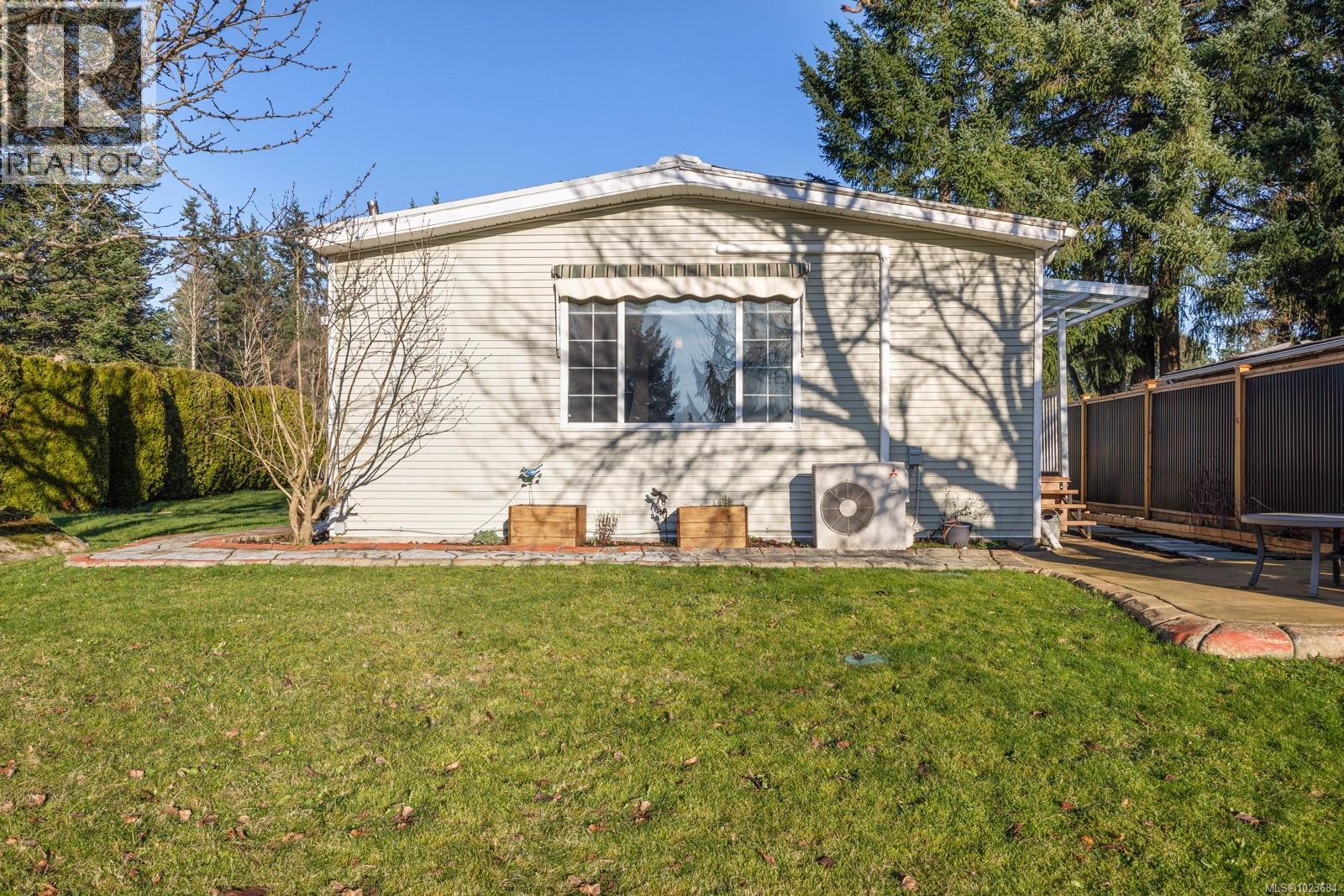 2153 STADACONA DR - 34