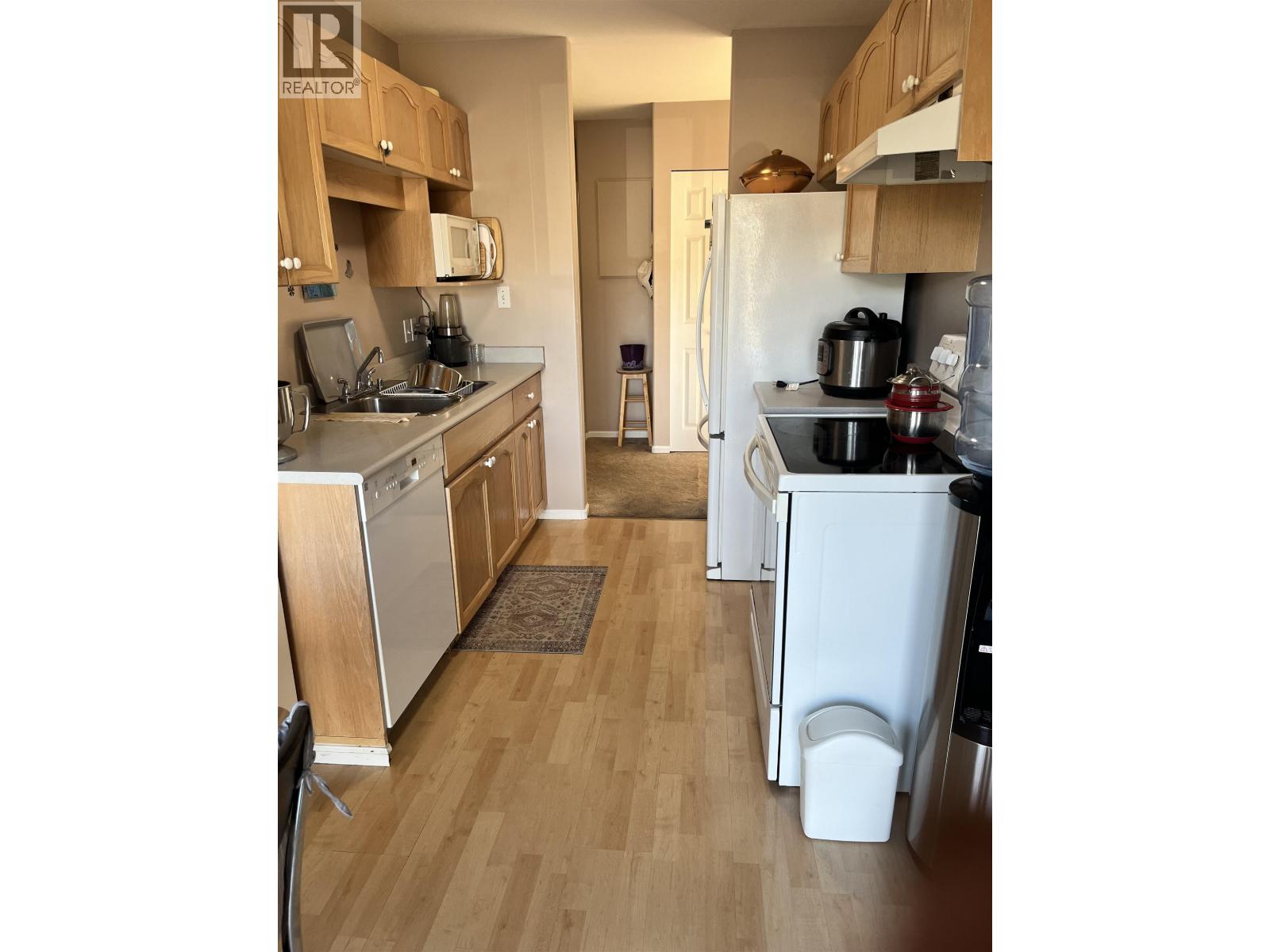 #4-4737 WALSH Avenue, Terrace